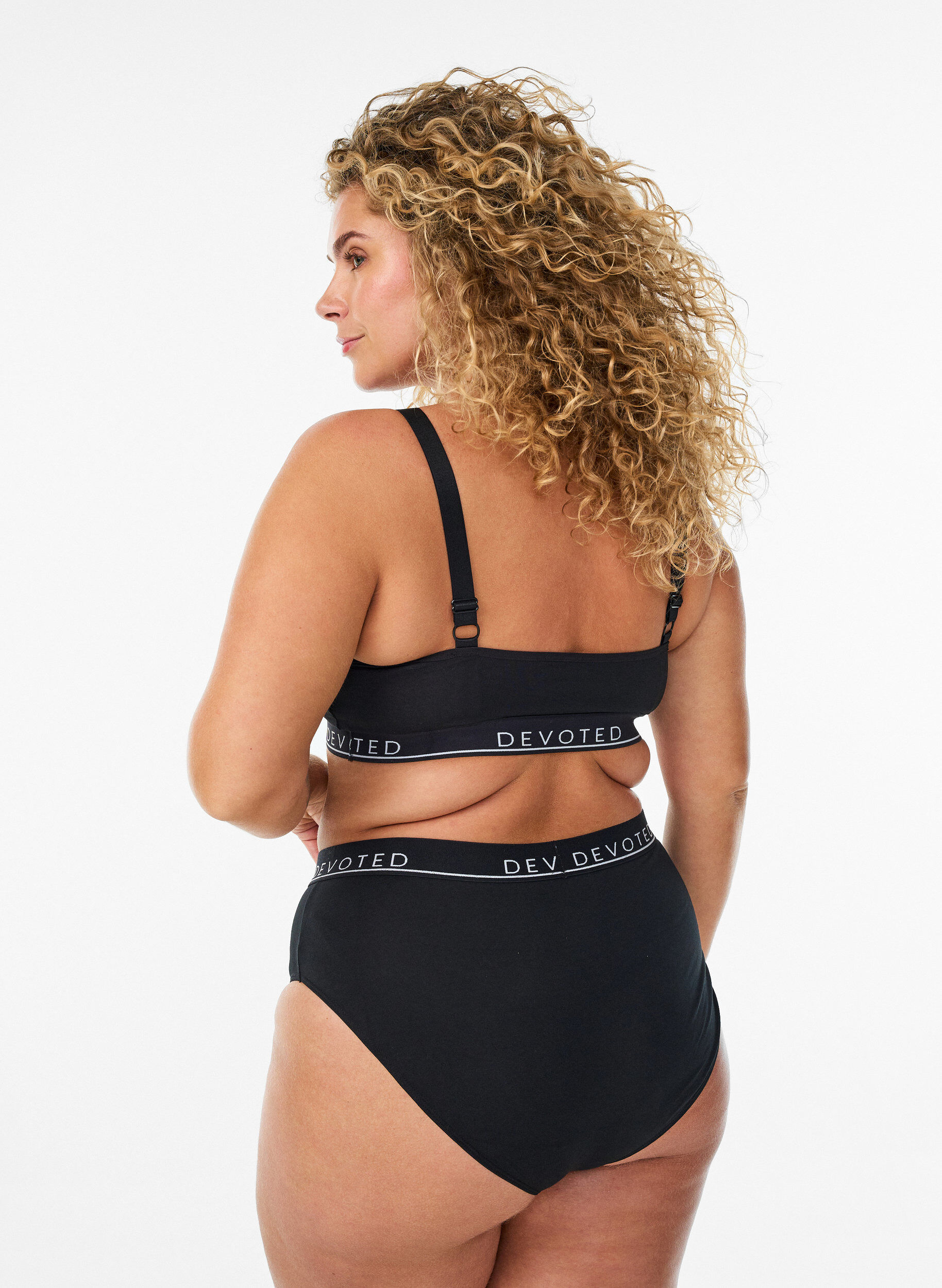 Zizzi Culotte en coton &agrave; taille r&eacute;guli&egrave;re, Noir, Model image number 1