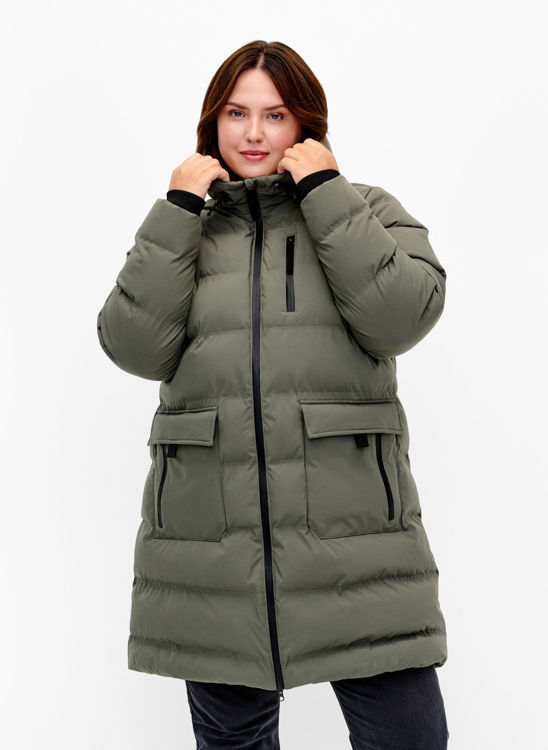 Pufferjas met capuchon en zakken, Groen, Model