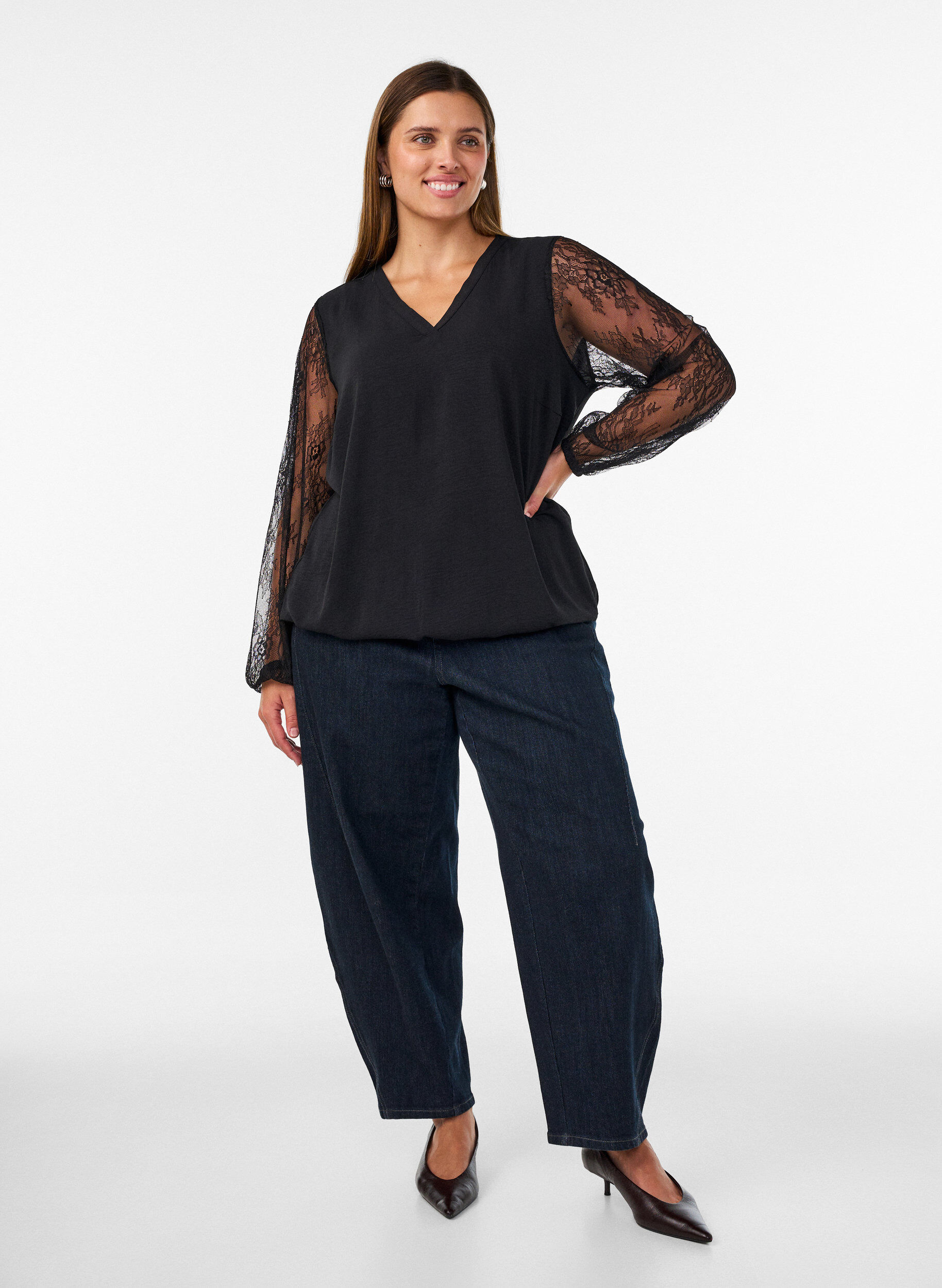 ZizziBlouse met kanten mouwen en ballonvorm, Zwart, Model image number 1