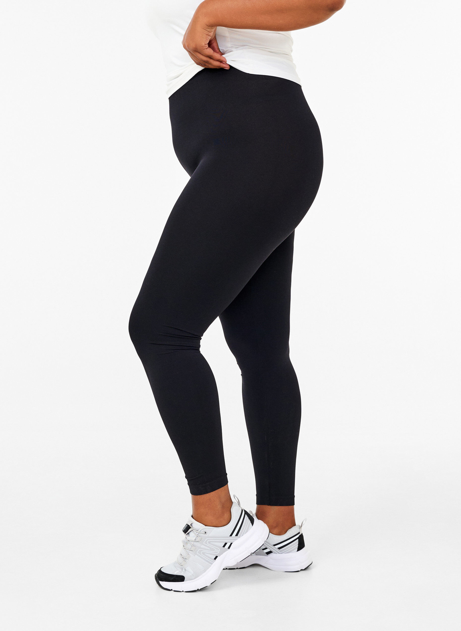 Naadloze basis legging, Zwart, Model