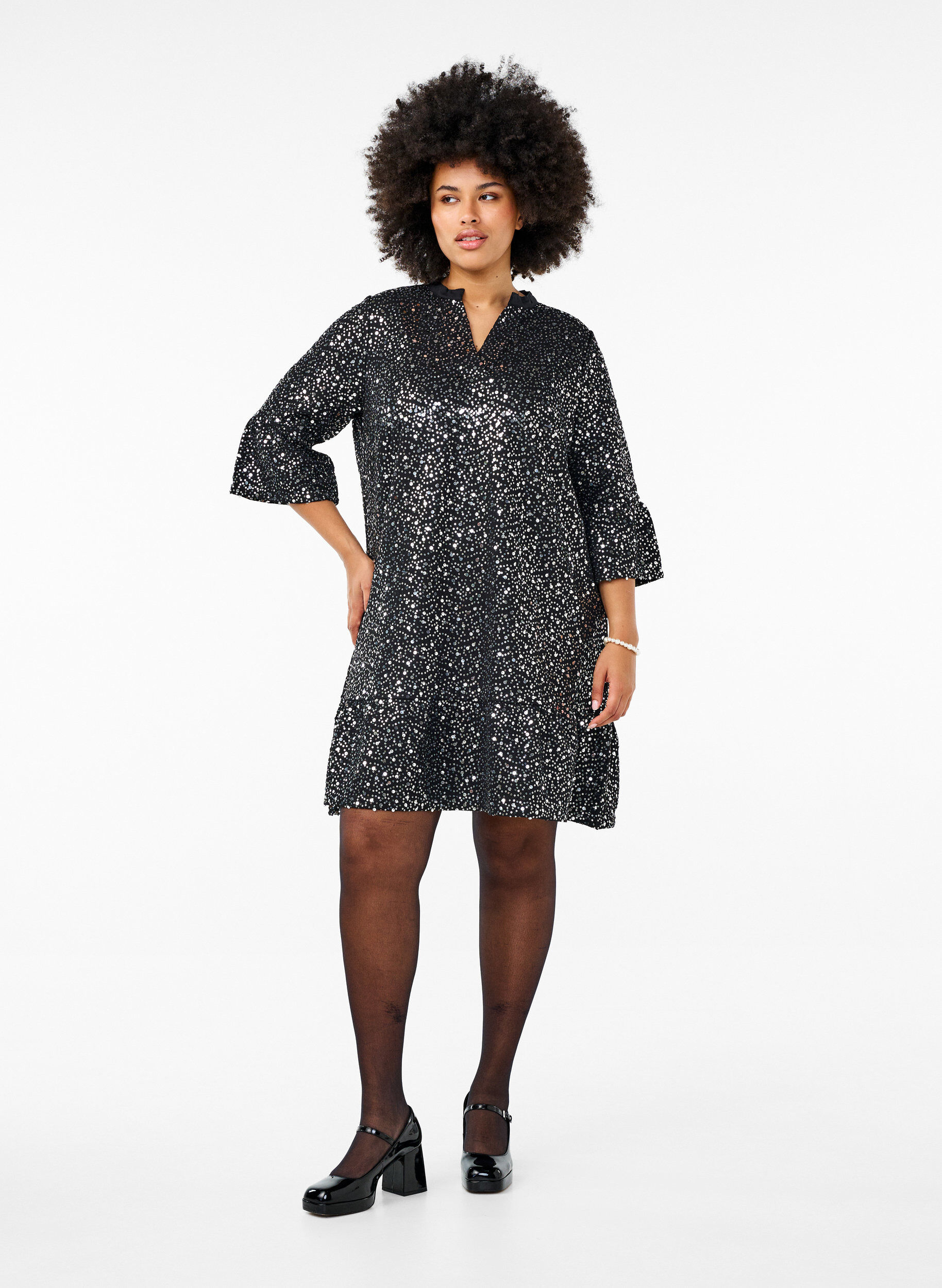 ZizziPaillettenjurk met V-hals en 3/4 mouwen, Black w. Sequins, Model image number 2