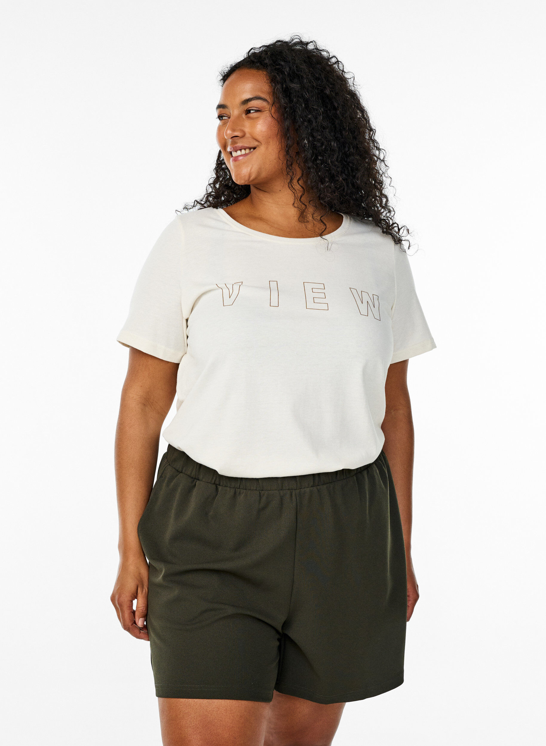 ZizziKorte broek met losse pasvorm en zakken, Groen, Model image number 0