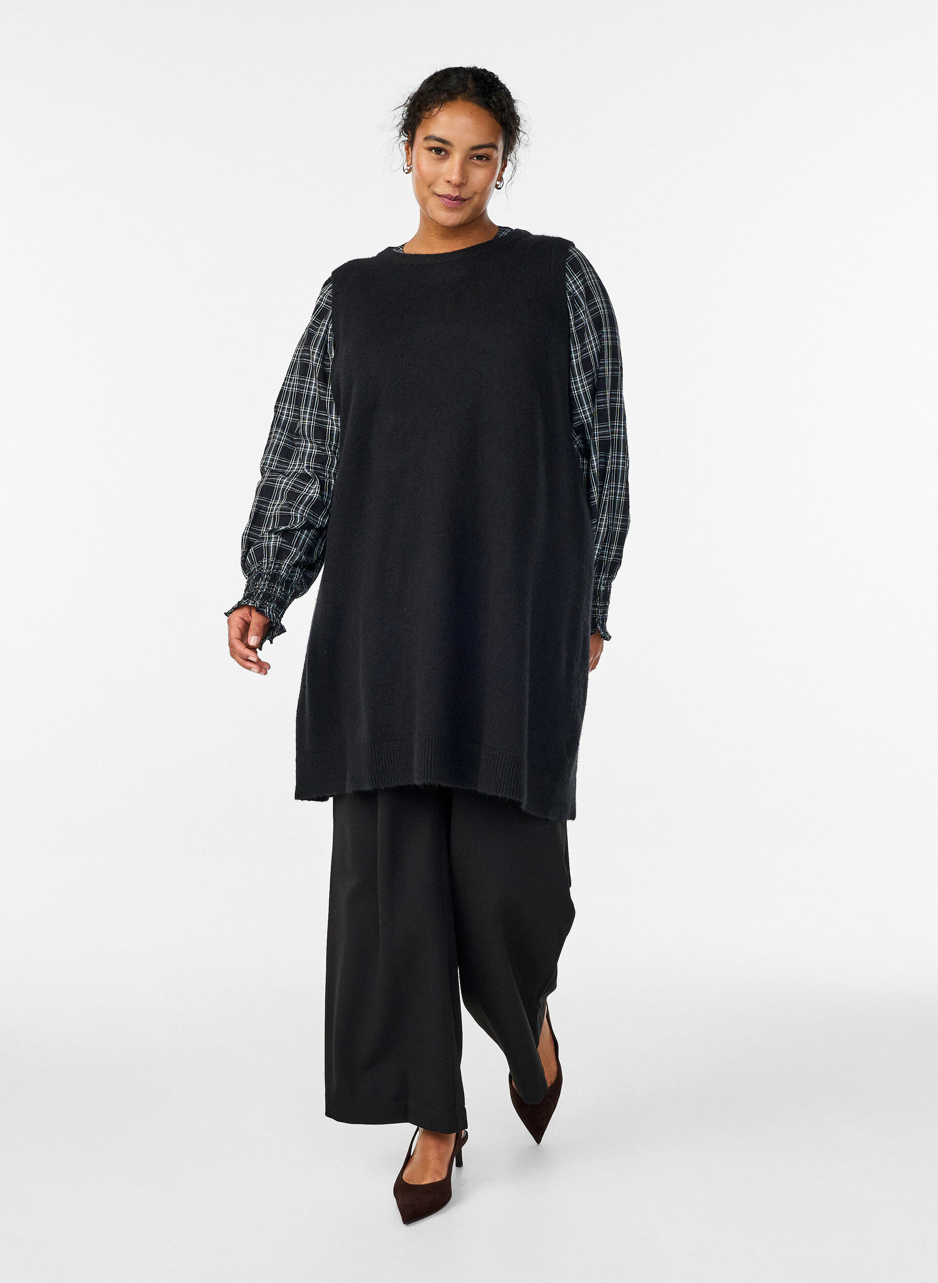 ZizziKorte gebreide jurk zonder mouwen, Zwart, Model image number 1