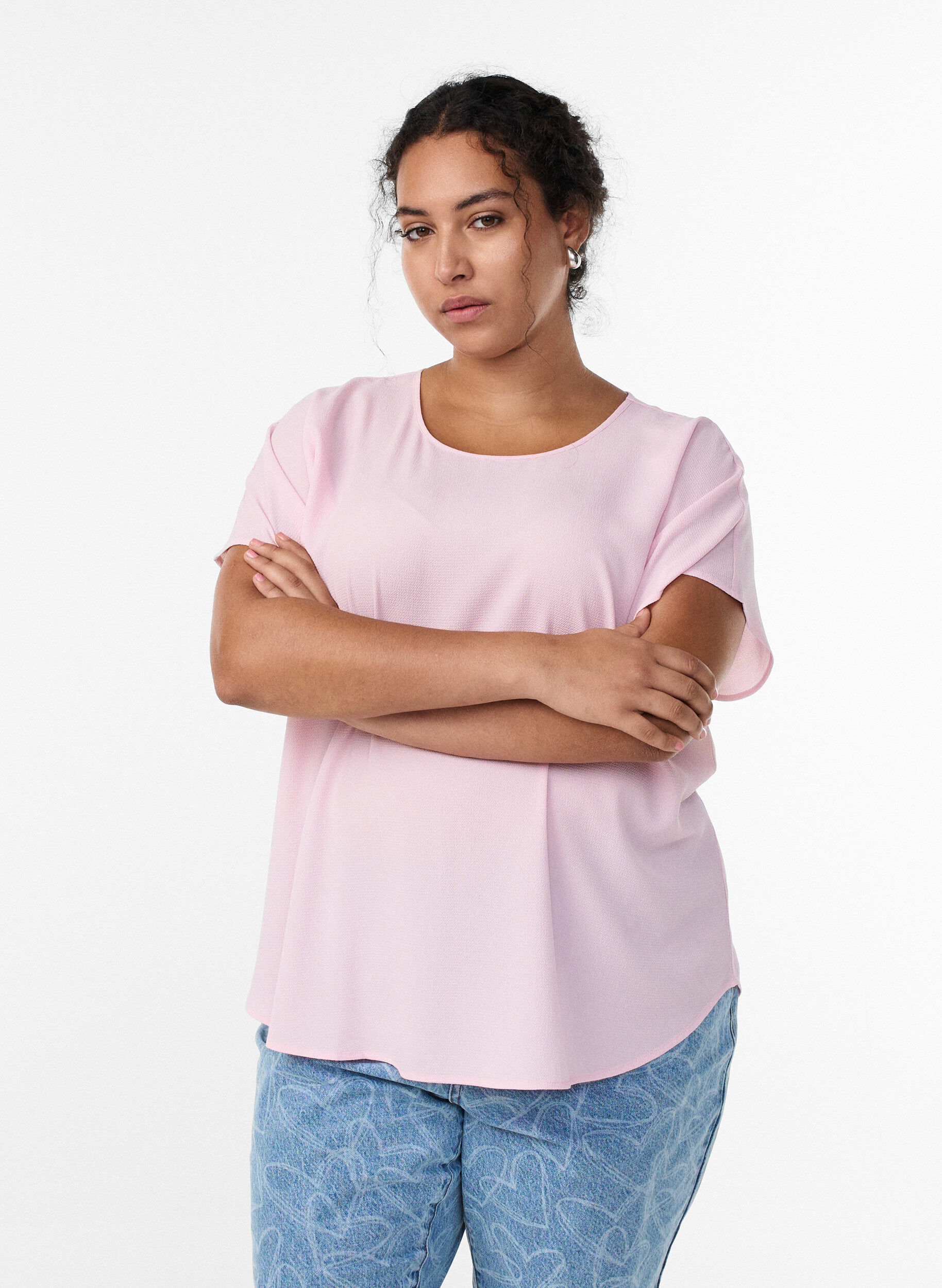 Blouse met korte mouwen en een ronde halslijn, Roze, Model