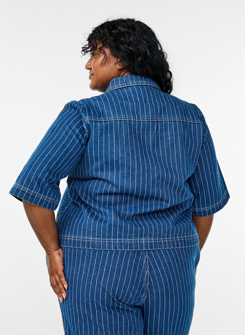 Gestreept denim shirt met korte mouwen, Blue Denim Stripe, Model
