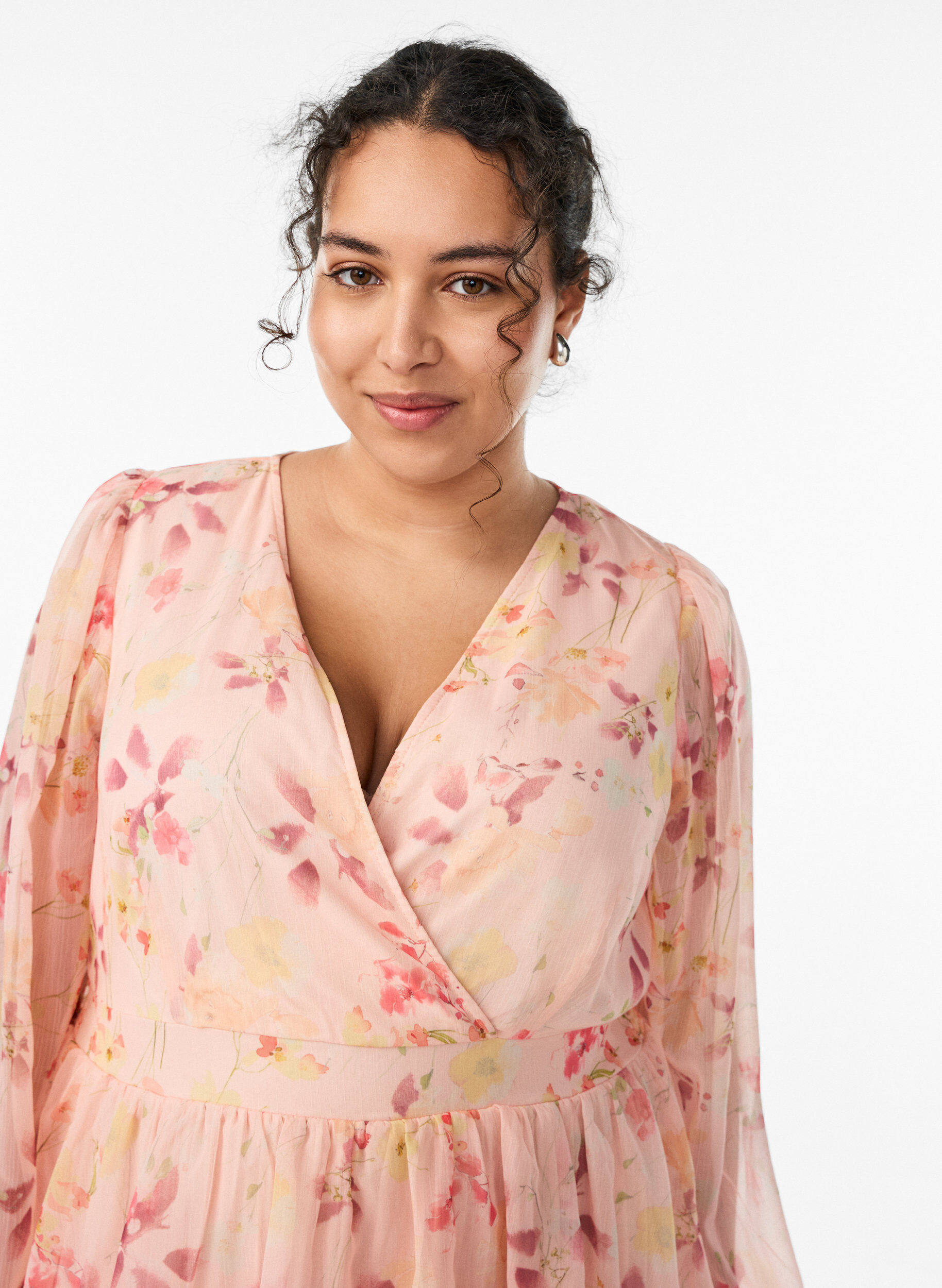 ZizziBloemen midijurk in chiffon met een gesmokte taille, Oranje, Model image number 2