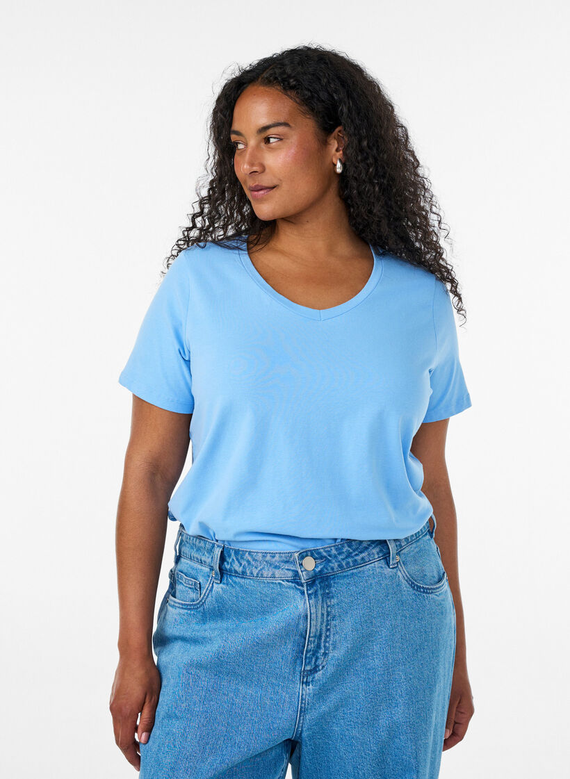 Basic t-shirt in effen kleur met katoen, Blauw, Model image number 0