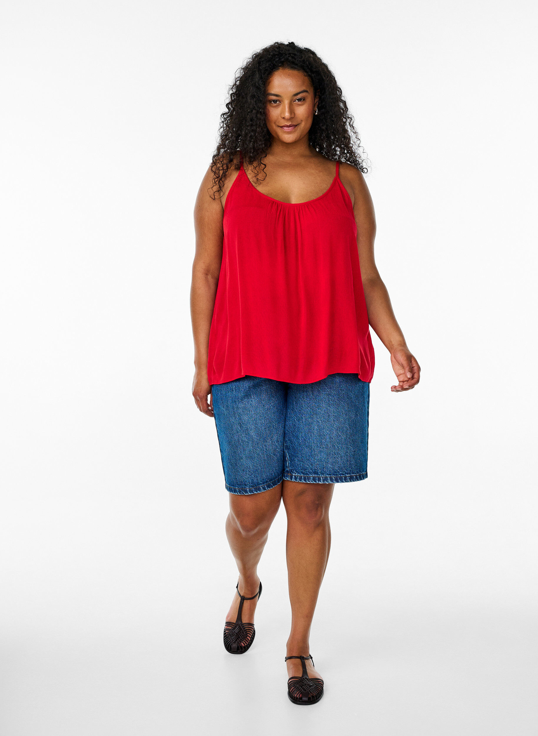 ZizziStrap top in viscose, Rood, Model image number 1