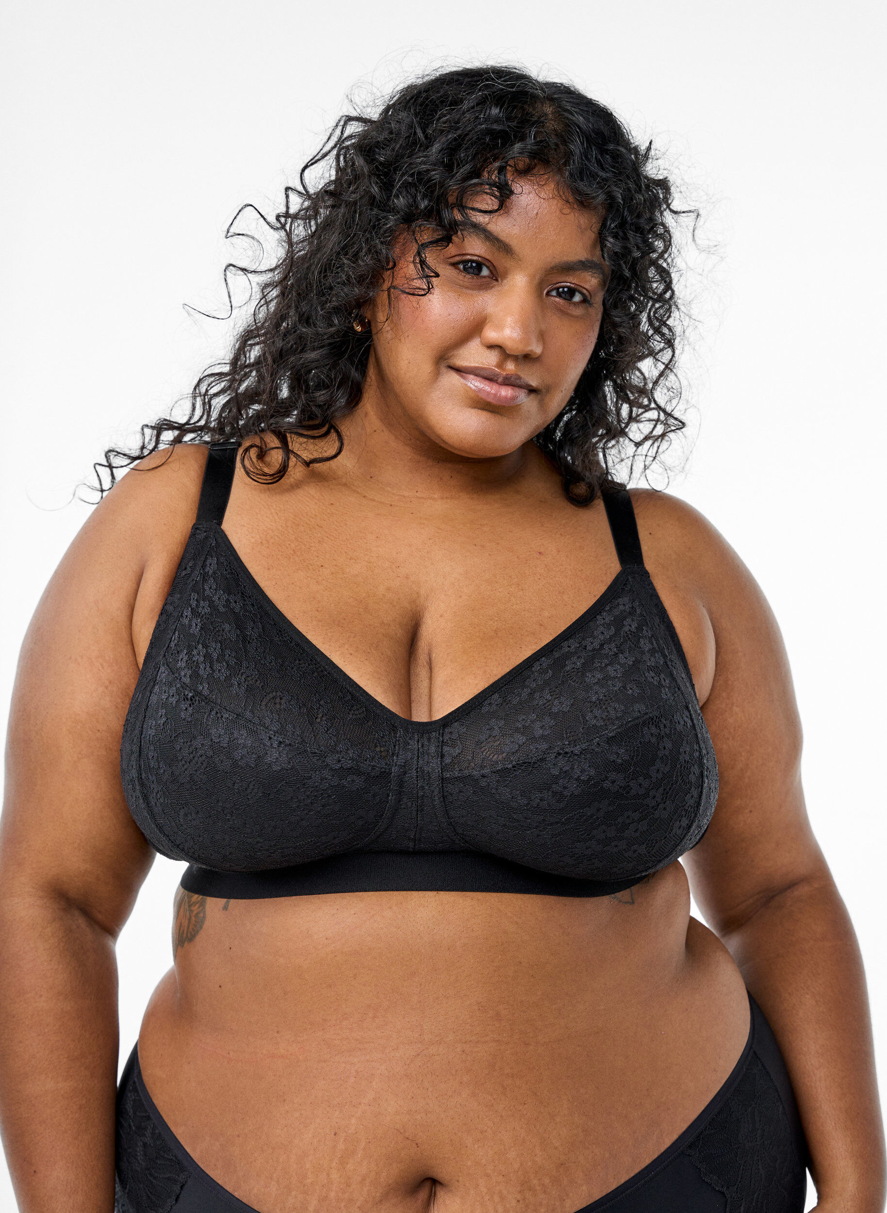 Draadloze bh met kant, Zwart, Model