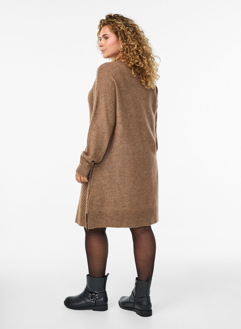 Korte gebreide jurk met een V-vormig textuurpatroon, Bruin, Model image number 2