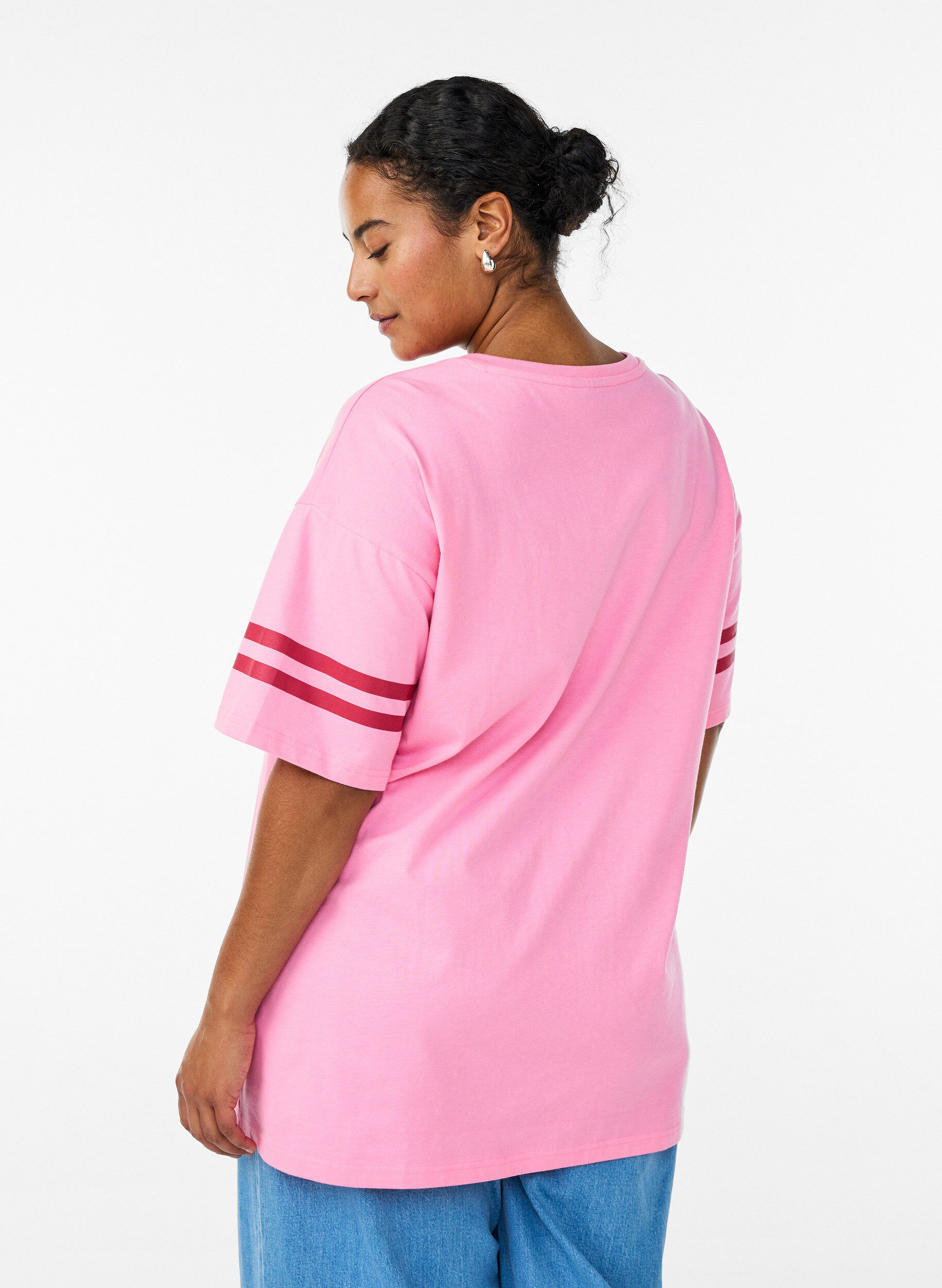 ZizziSportief oversized college T-shirt, Roze, Model image number 2