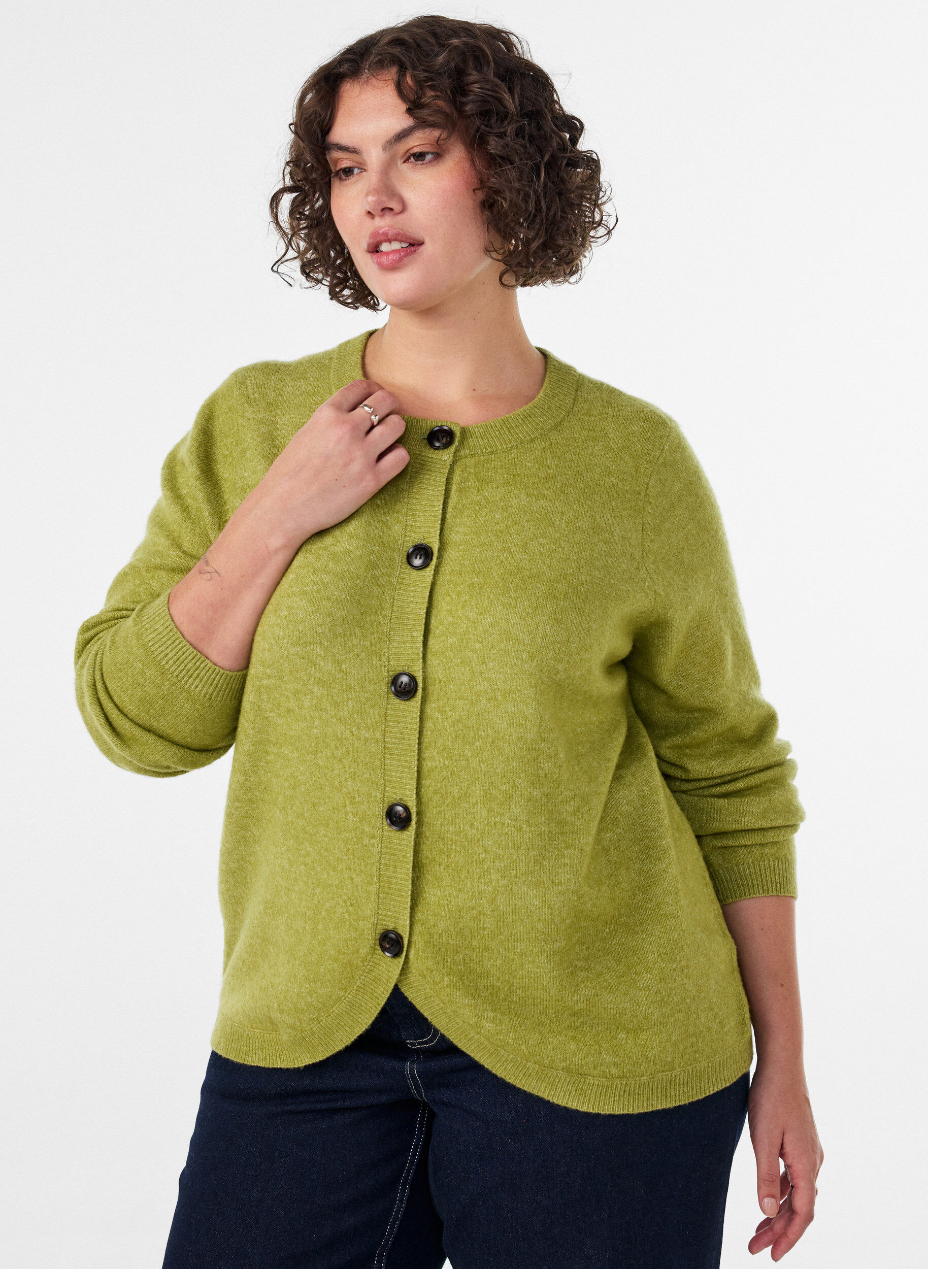 Cardigan met knopen en een ronde voorkant, Groen, Model