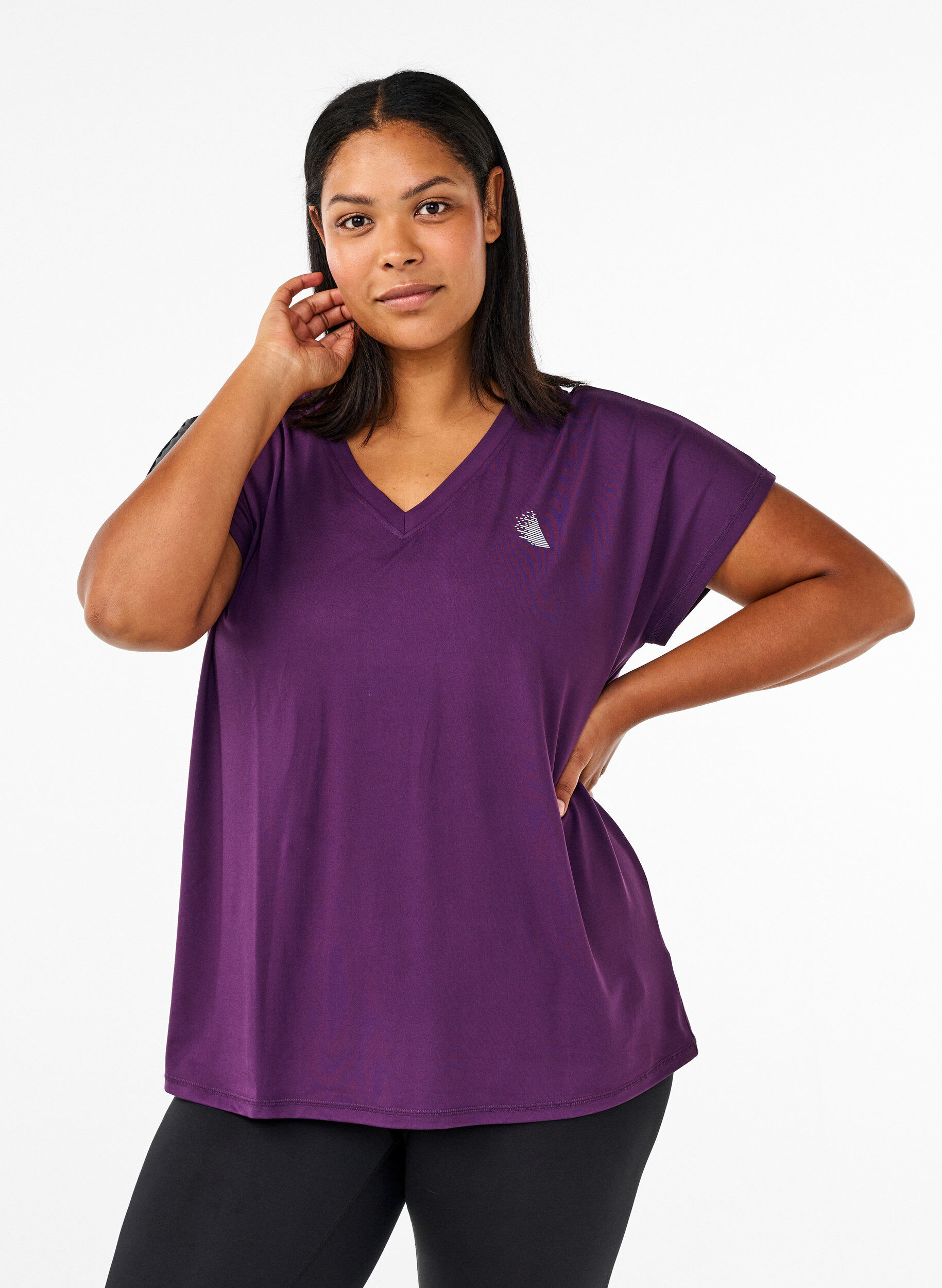 Losvallend trainings-T-shirt met V-hals, Paars, Model