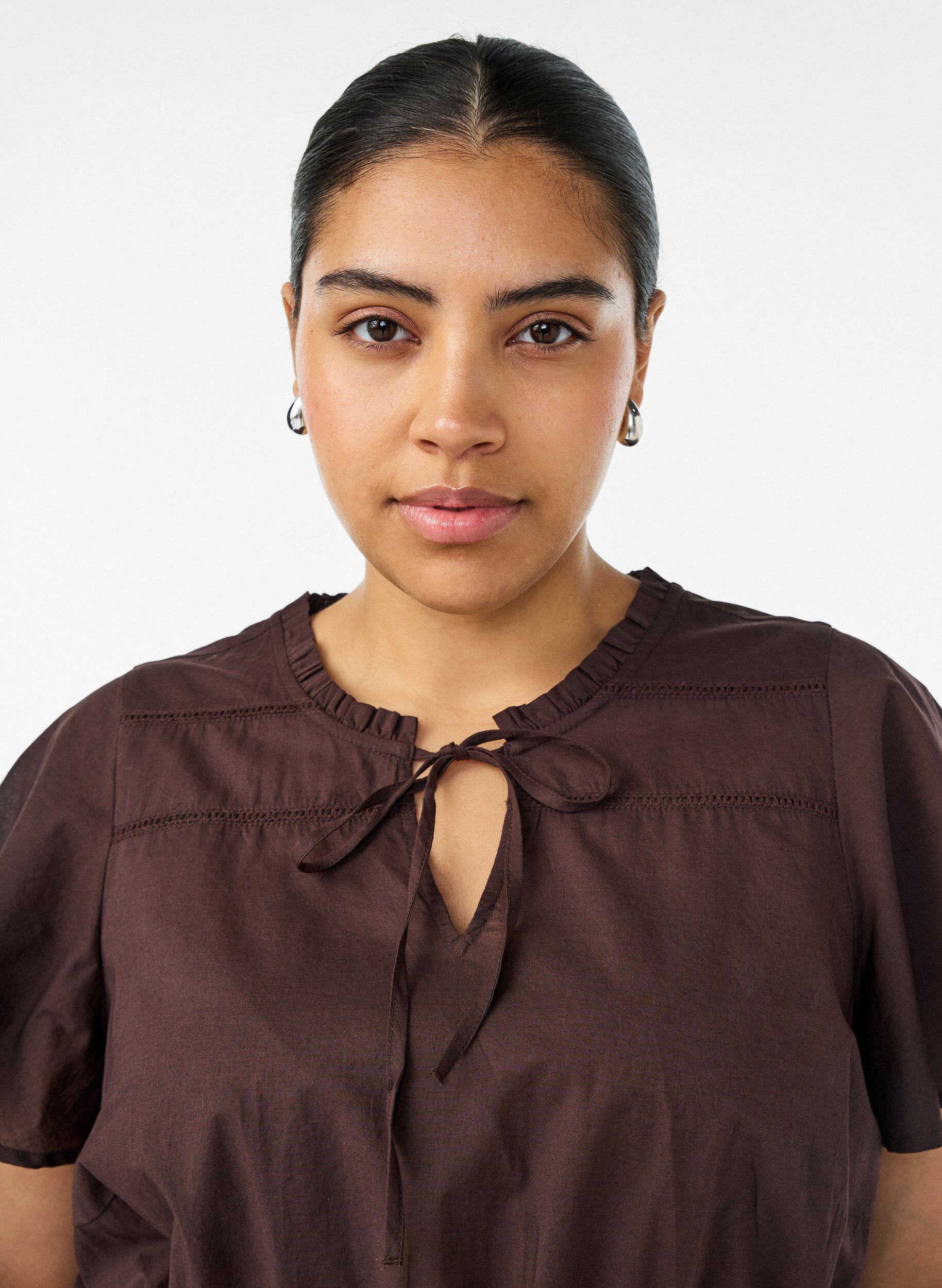 ZizziKatoenen blouse met strik en elastische taille, Bruin, Model image number 3