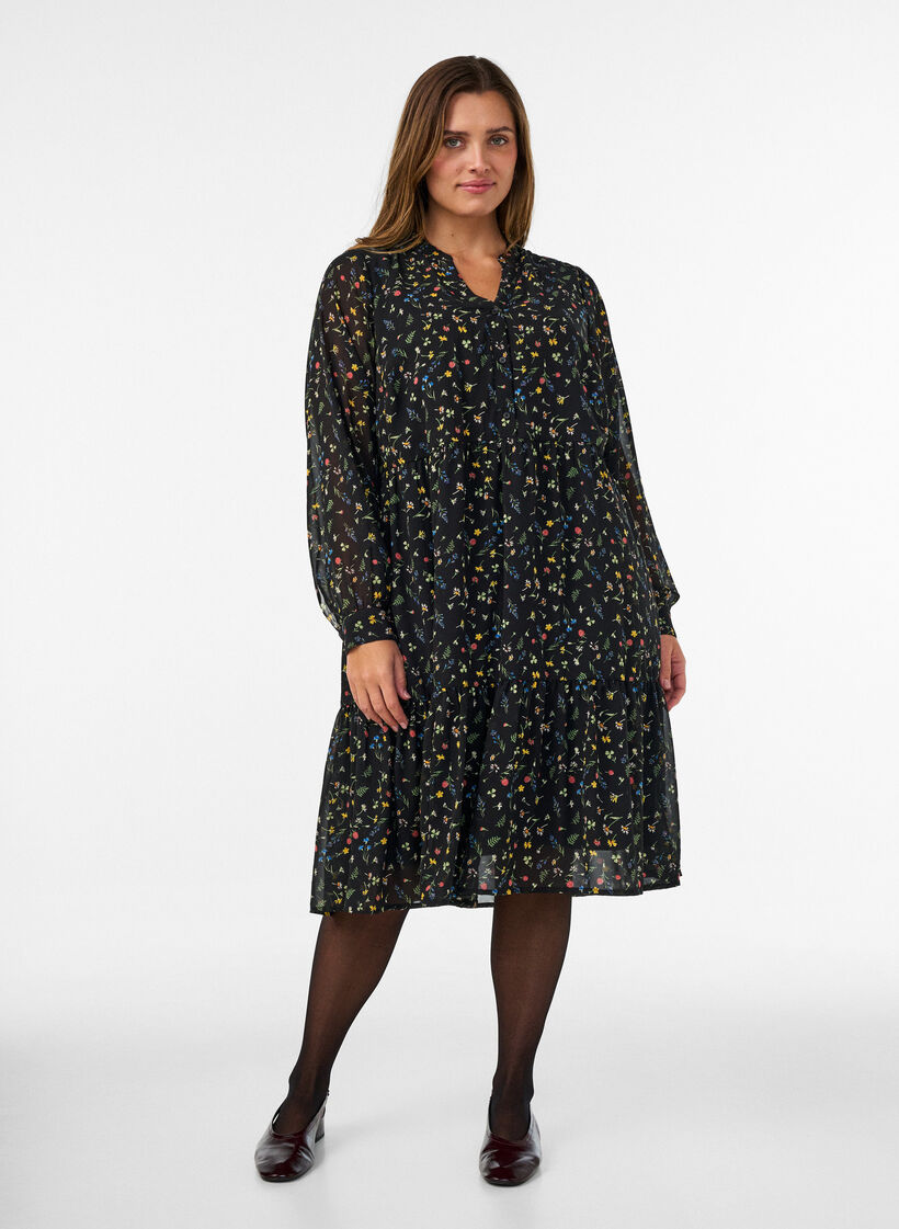 Jurk met all-overprint en een volantlaag, Zwart, Model image number 0