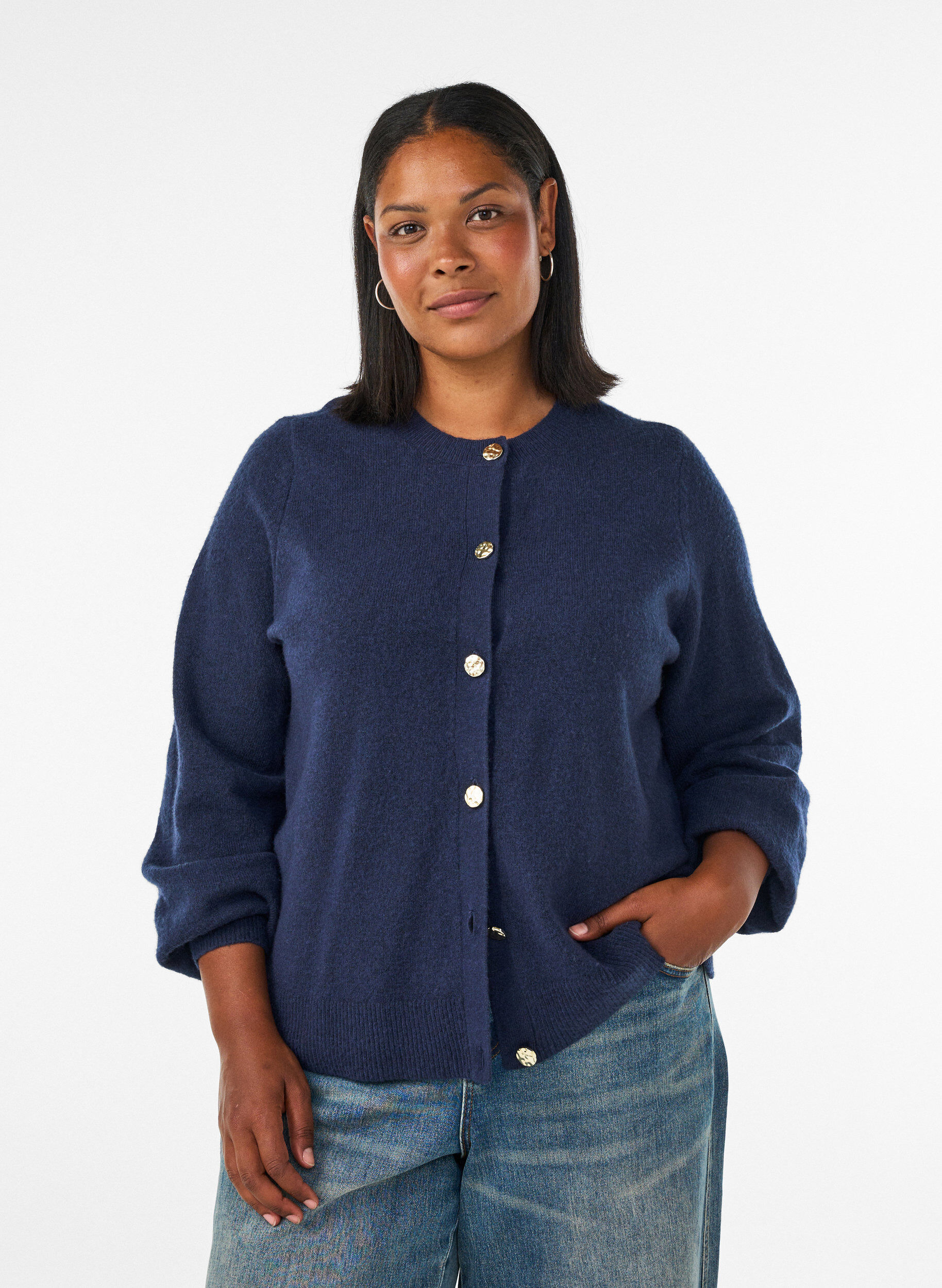 ZizziVest in zacht breisel met goudkleurige knopen, Blauw, Model image number 0