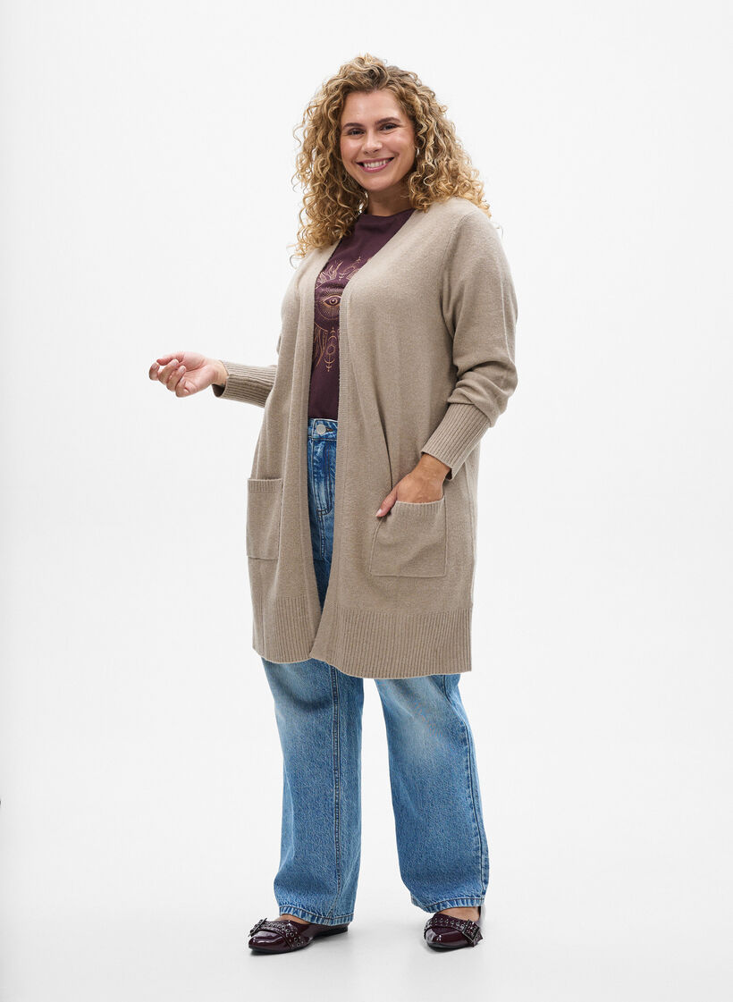 Geribd gebreid vest met zakken, Beige, Model image number 1