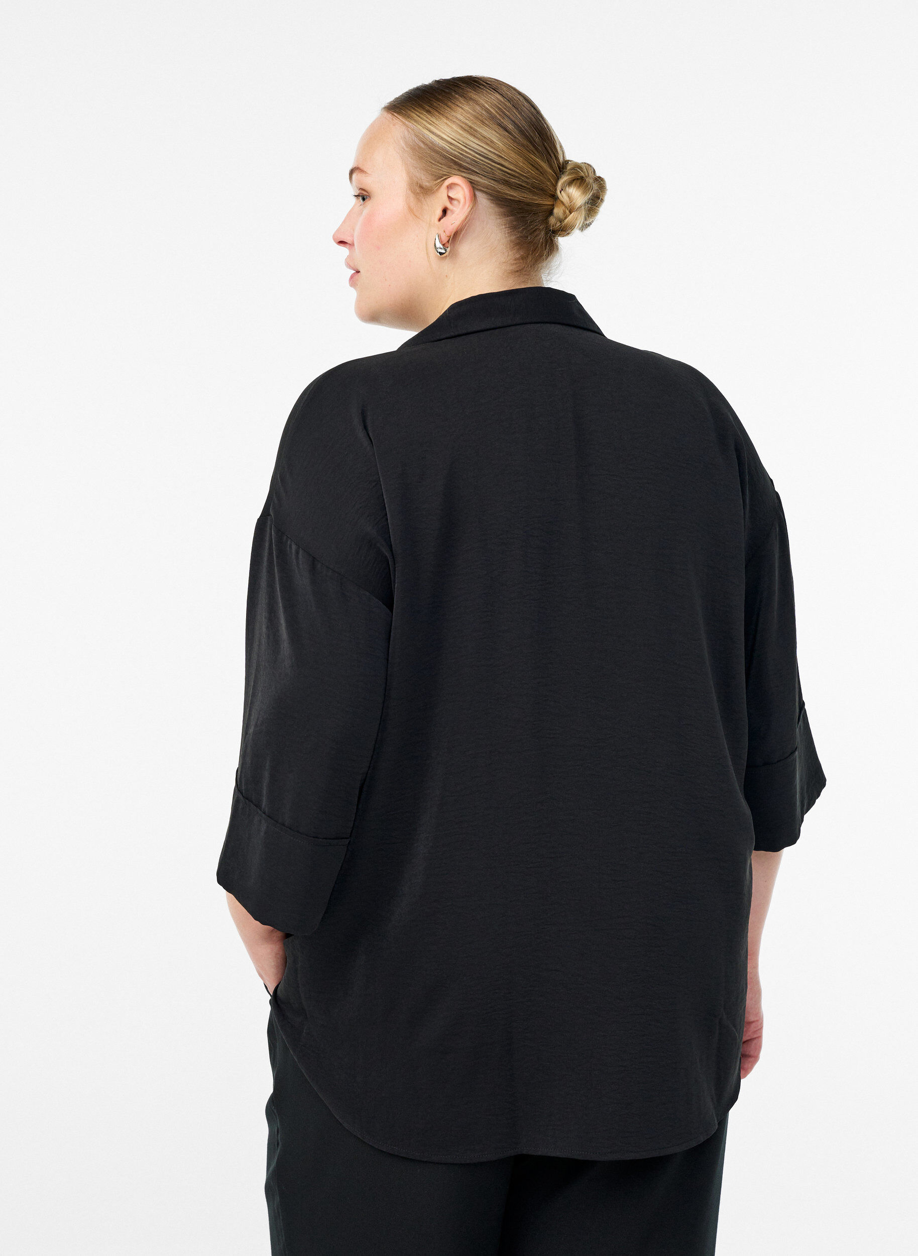 ZizziLosse shirt met een V-hals en 3/4 mouwen, Zwart, Model image number 2