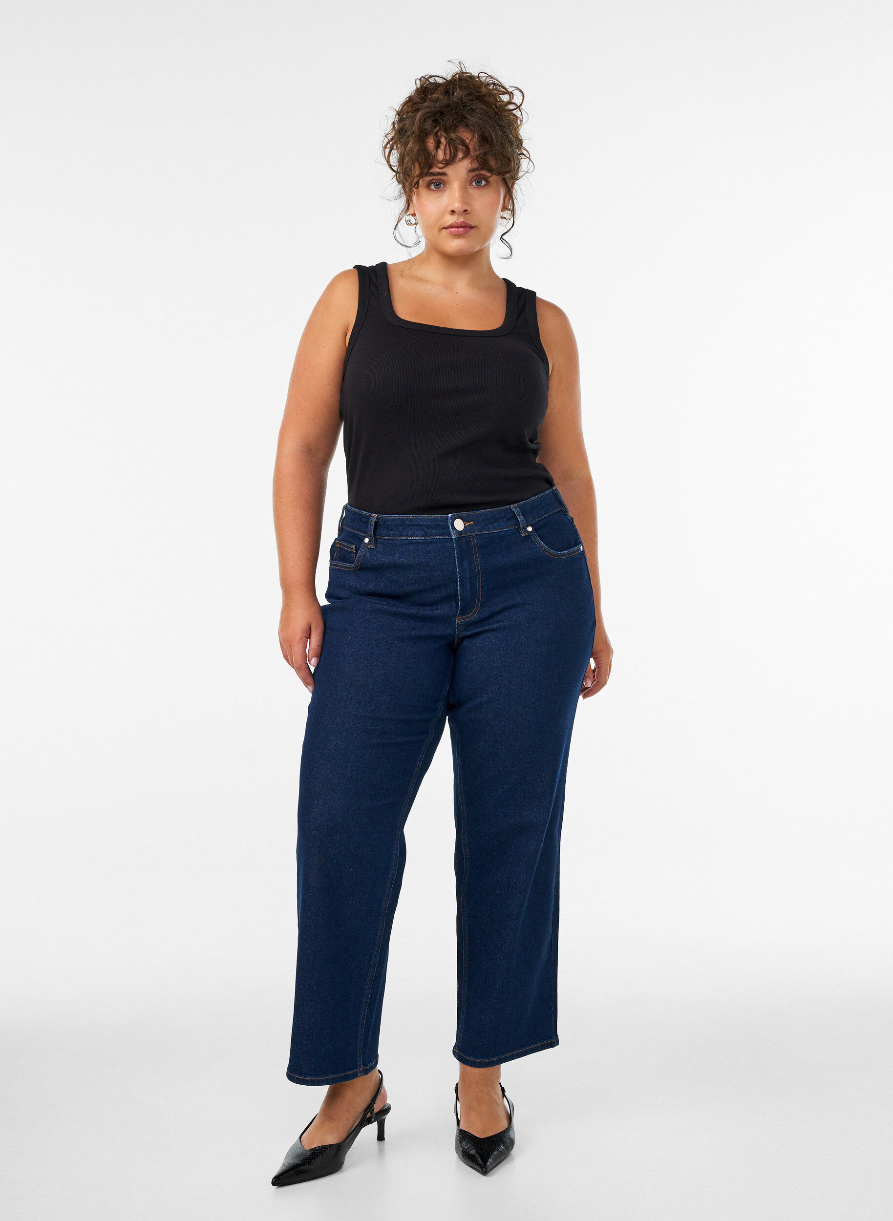 Gecropte straight-fit jeans met een normale taille, Blauw, Model
