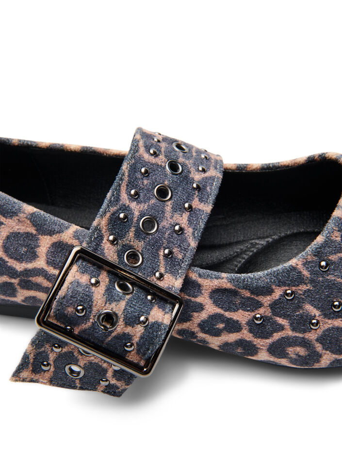 Wide fit - Luipaard print ballerina met gesp en studs, Leopard AOP, Packshot