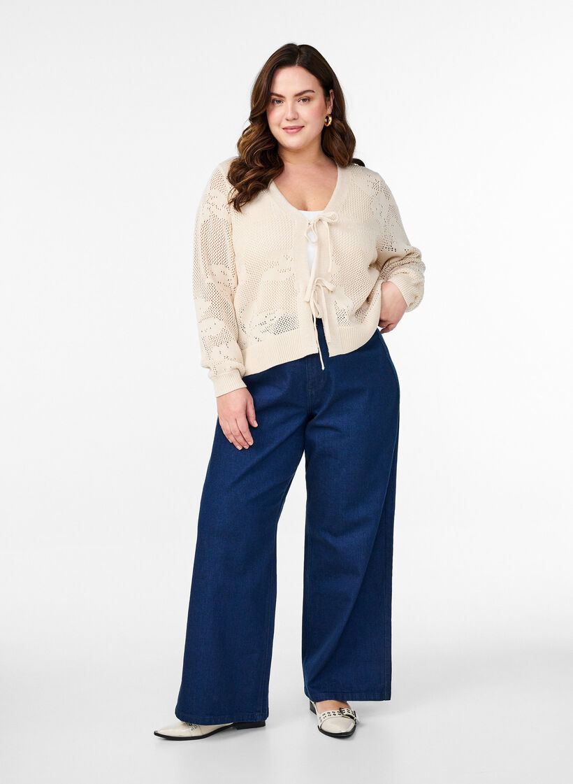 Cardigan en maille avec motif en treillis et cordons, Birch, Model image number 3