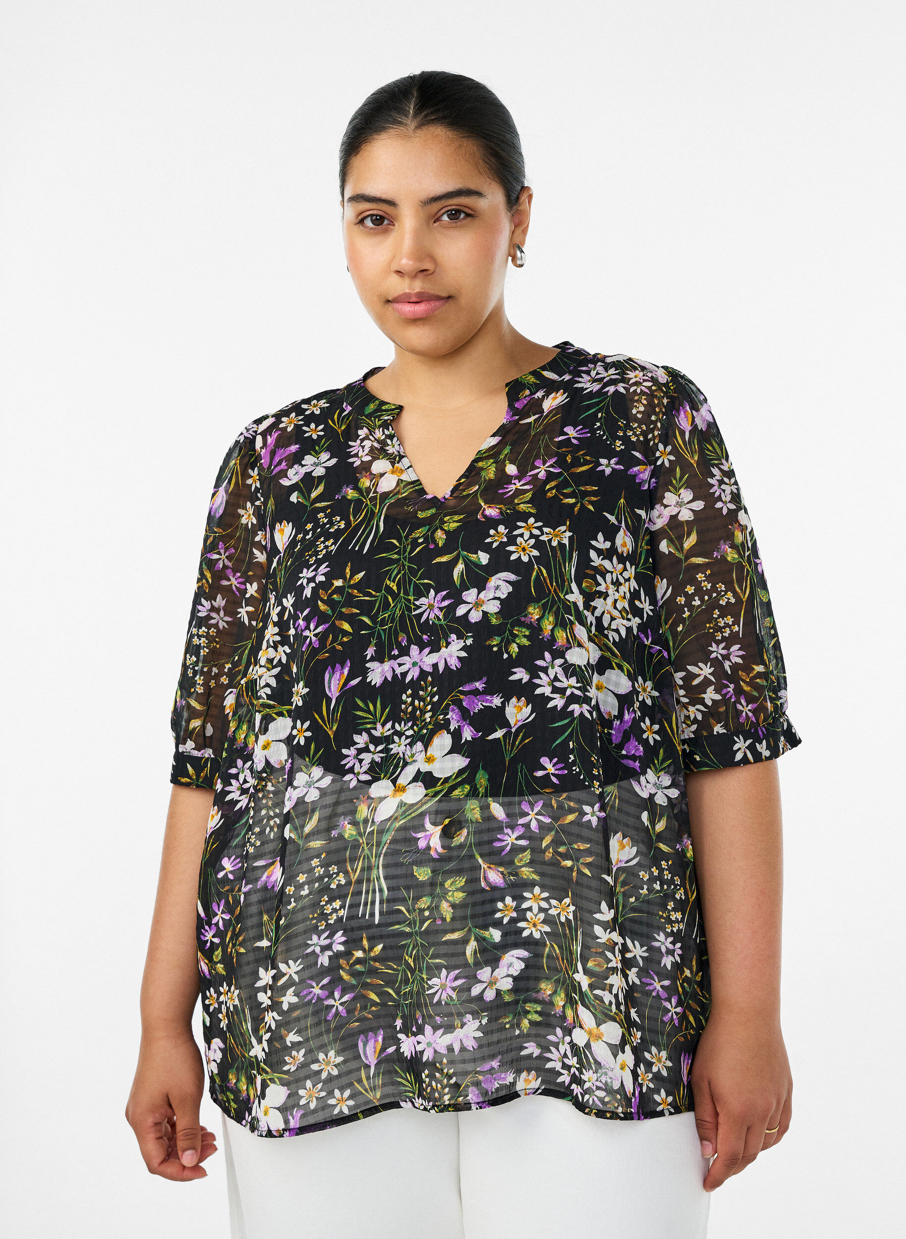 ZizziBlouse met bloemenprint en V-hals, Zwart, Model image number 0
