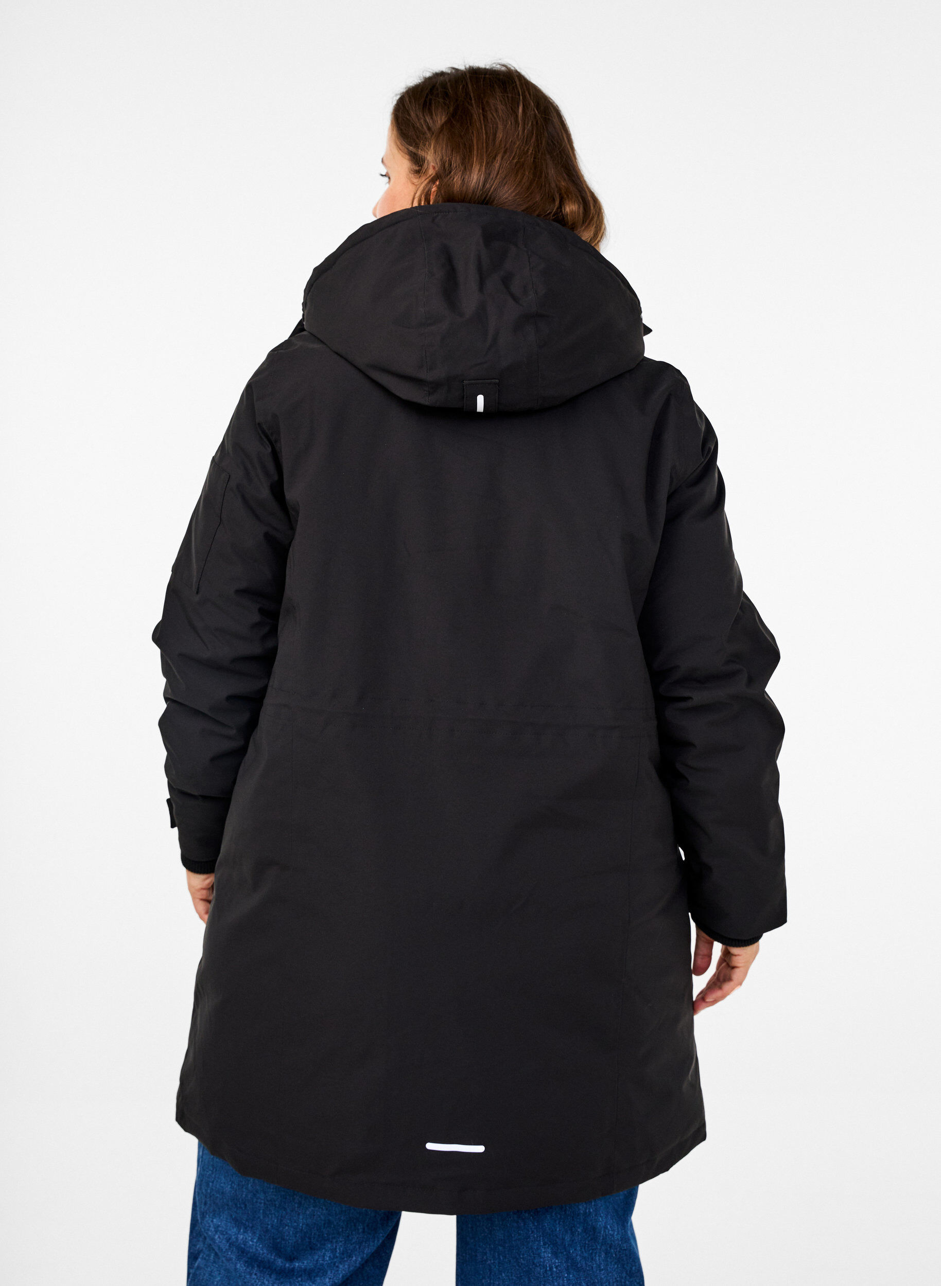 ZizziPraktische winterjas met capuchon en zakken, Zwart, Model image number 2