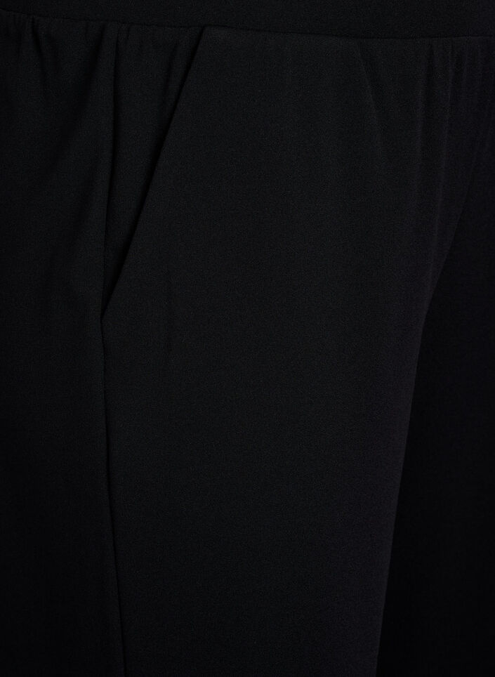 FLASH - Hoog getailleerde kniebroek met losse pasvorm, Zwart, Packshot image number 2