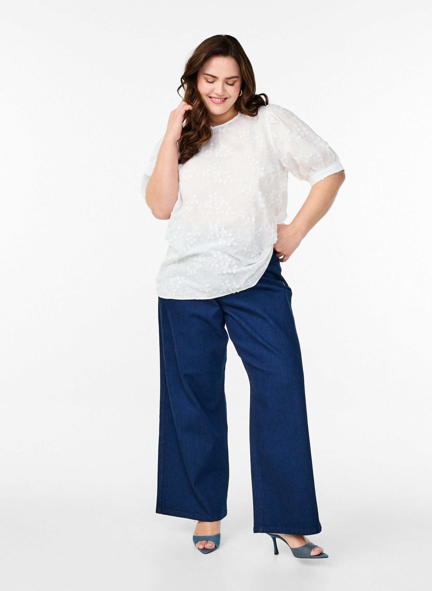 ZizziBlouse met korte mouwen met borduurwerk en een ronde hals, Wit, Model image number 1