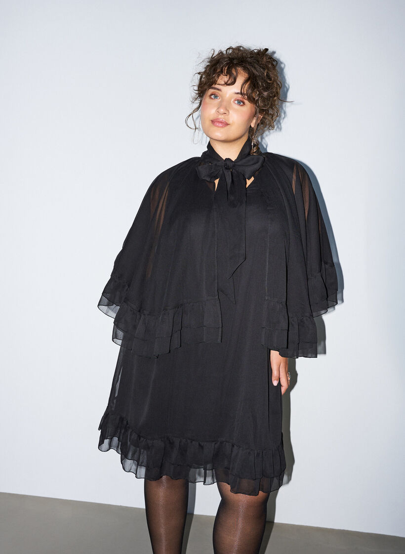 Mouwloze jurk met chiffon cape, Zwart, Model image number 0