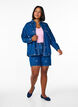 Korte spijkerbroek met geborduurde aardbeien, Blauw, Model image number 1