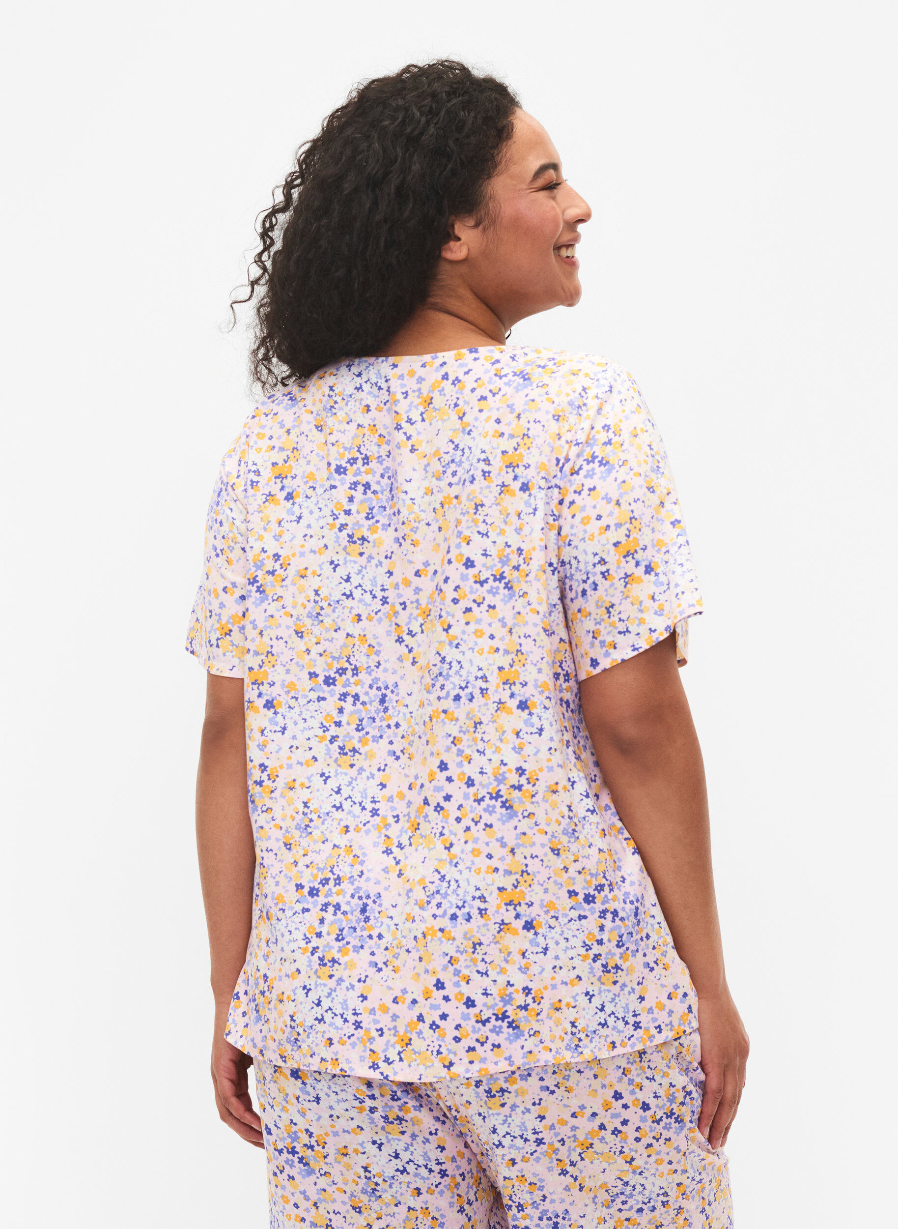 ZizziBedrukte pyjamatop van viscose, Rood, Model image number 2