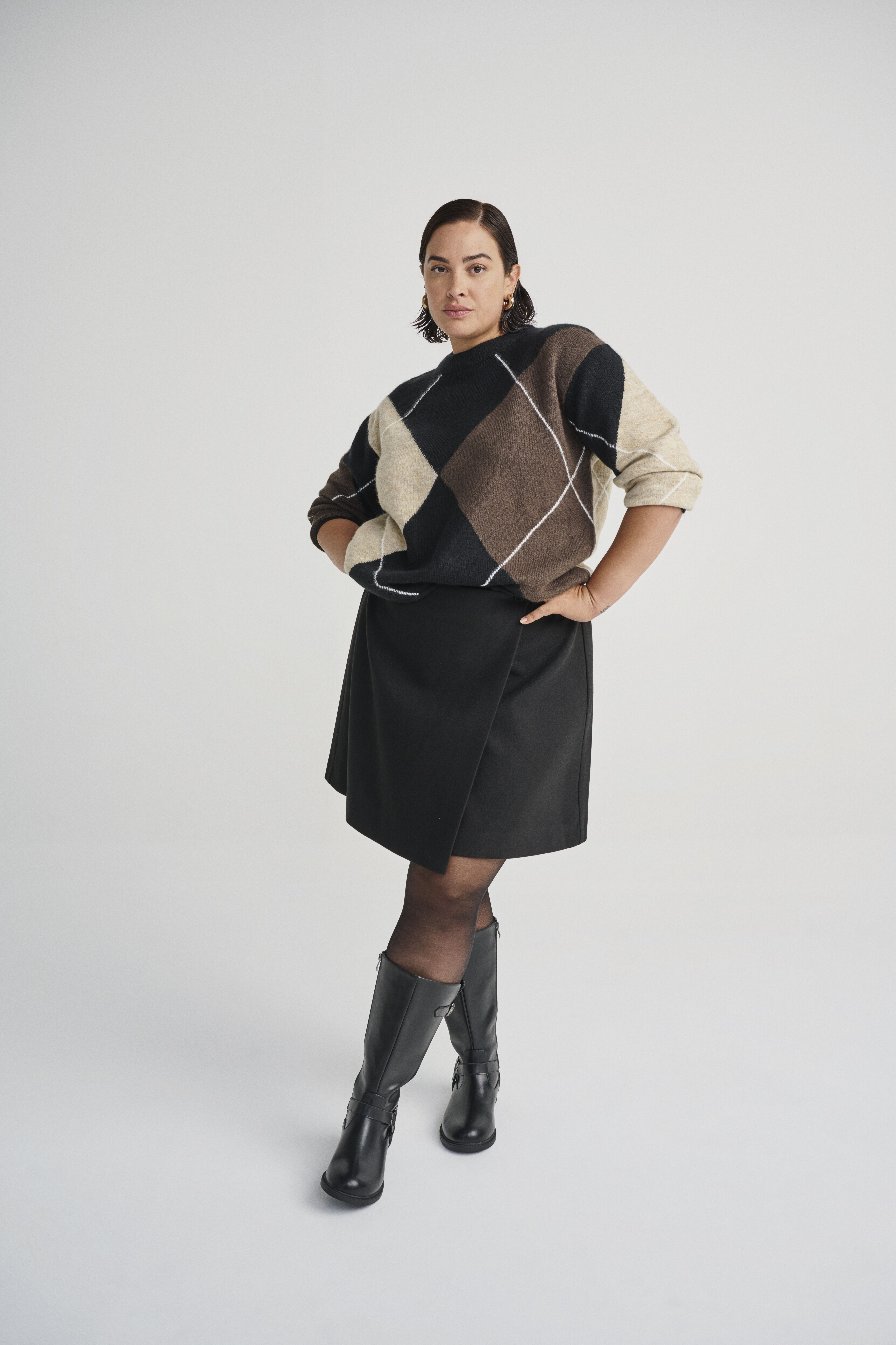 ZizziLaars in leren gesp, , Model