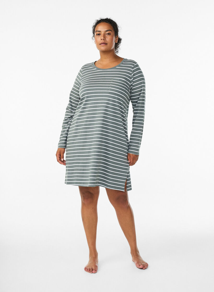 Gestreepte nachthemd in biologisch katoen, Groen, Model image number 1