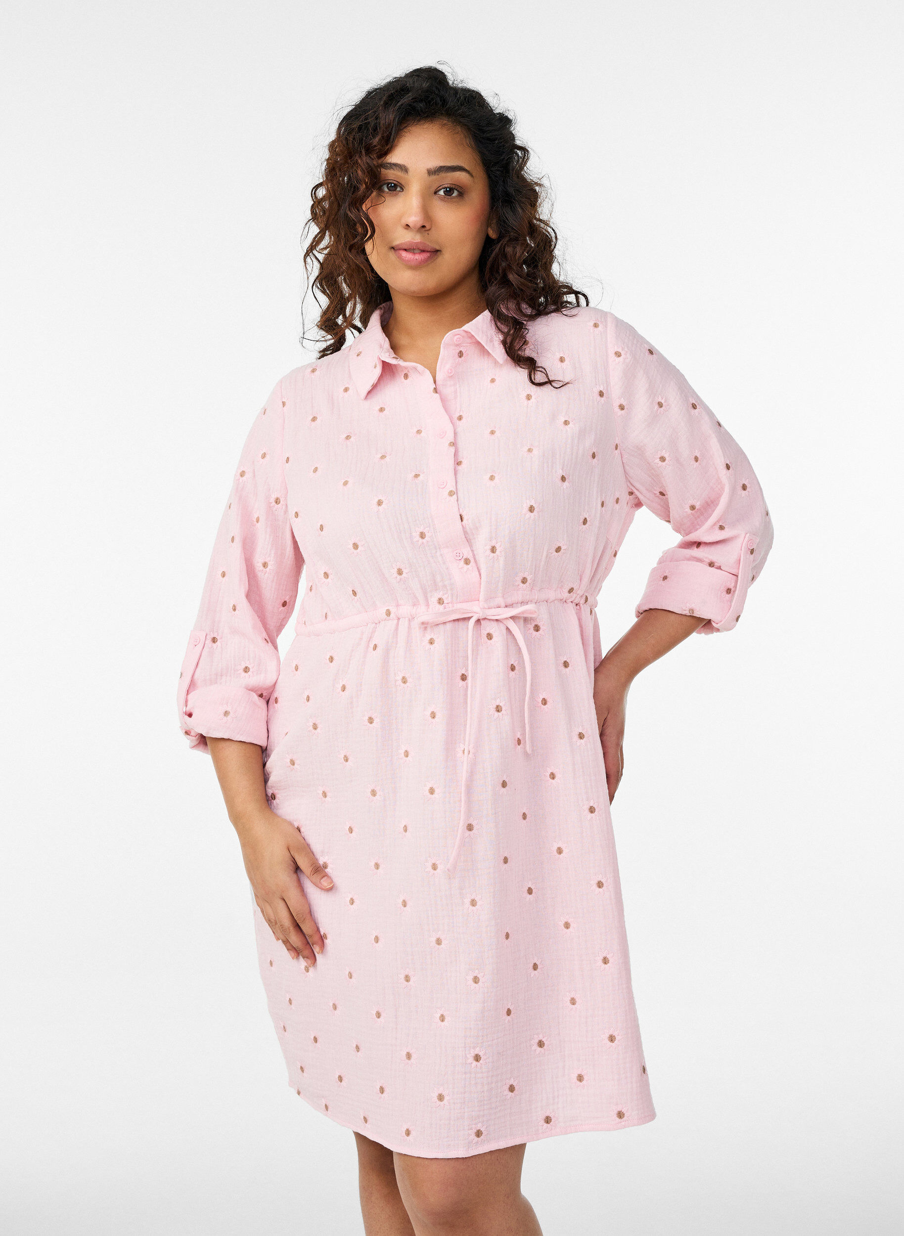 Overhemdjurk van katoenmuslin met geborduurde motieven, Roze, Model