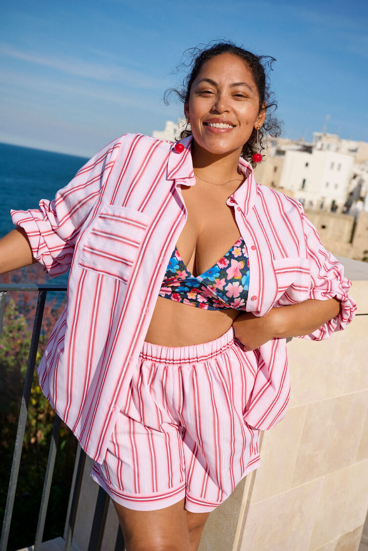 Roze gestreepte set, , Model