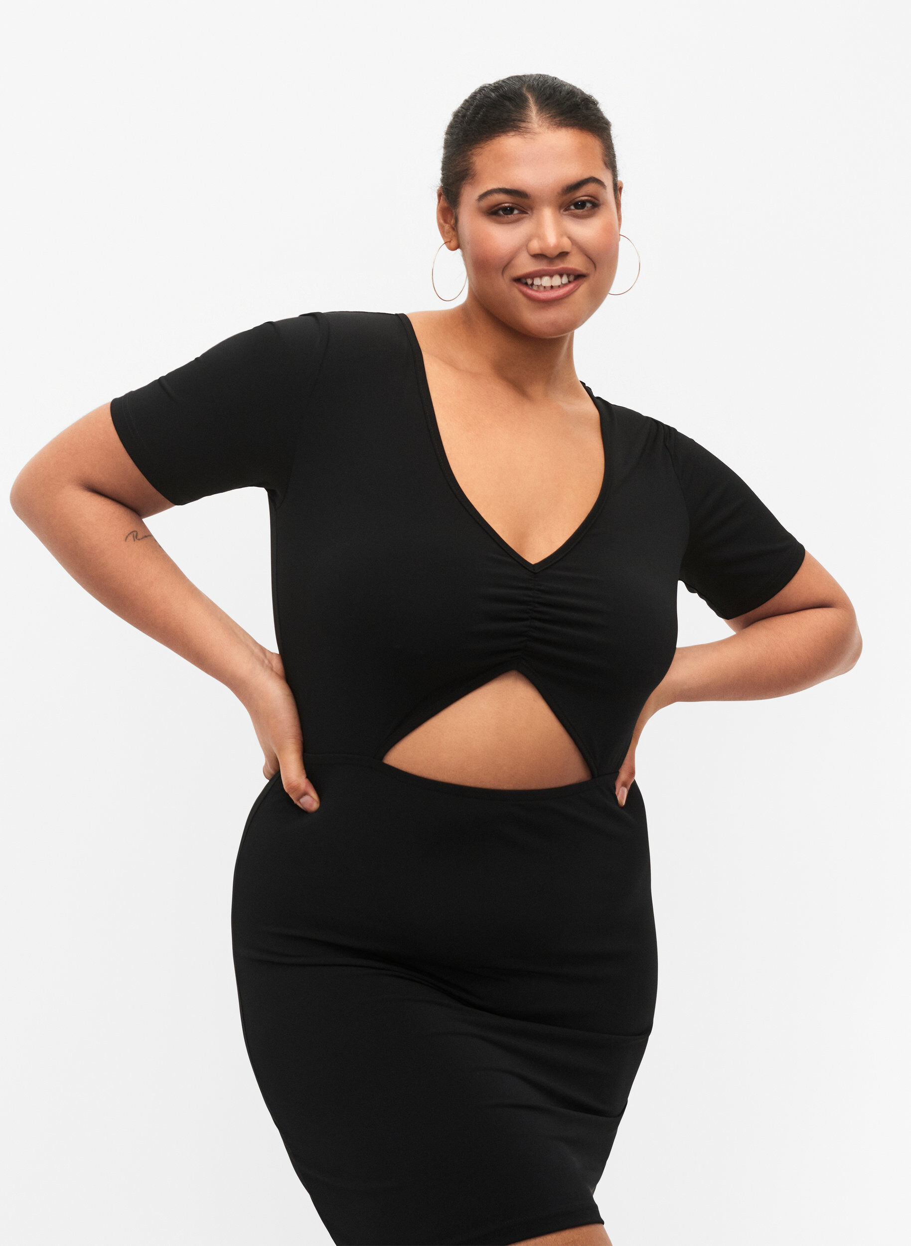 ZizziKorte jurk met uitsnede, Black, Model image number 2