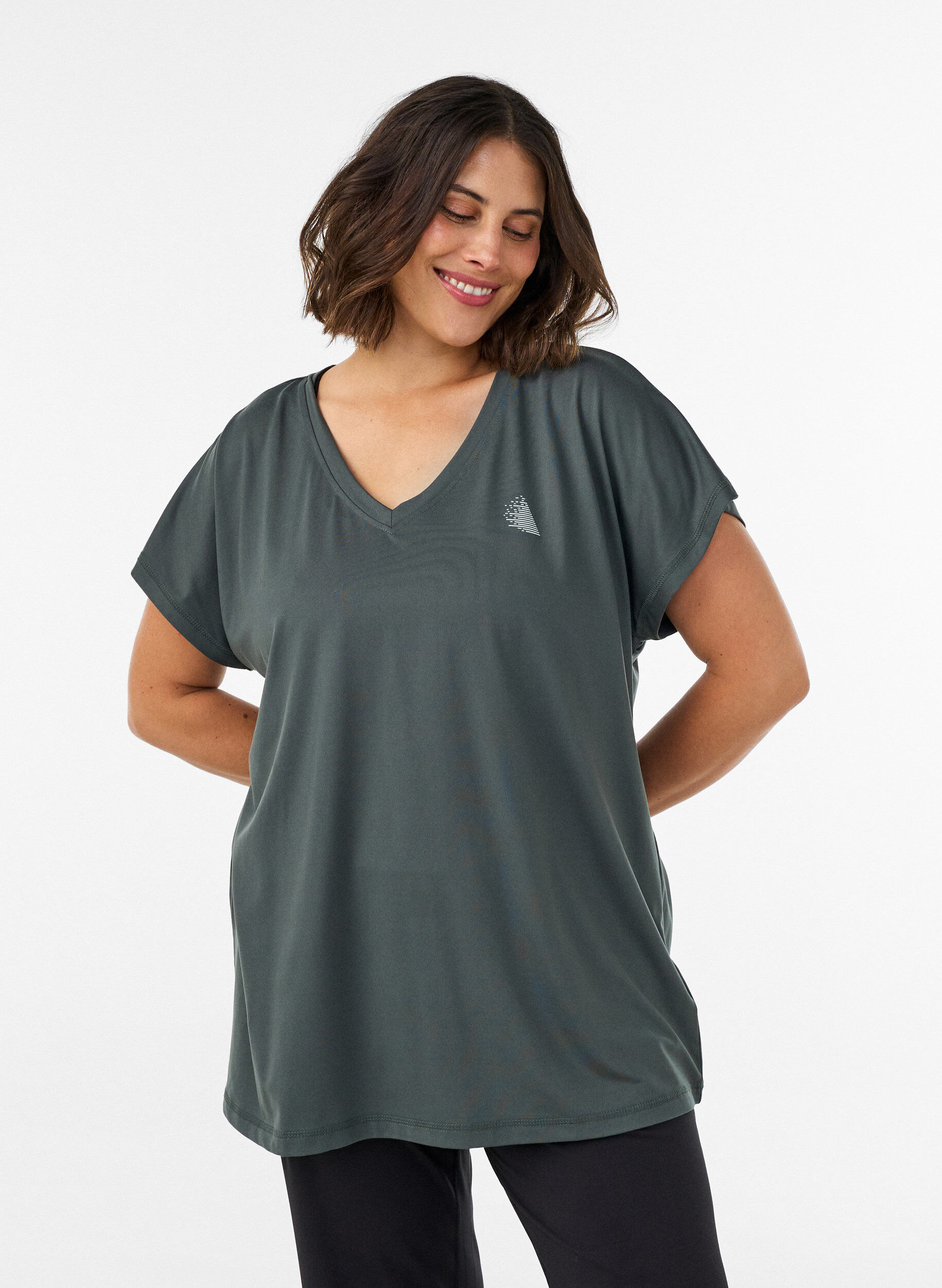 Losvallend trainings-T-shirt met V-hals, Groen, Model