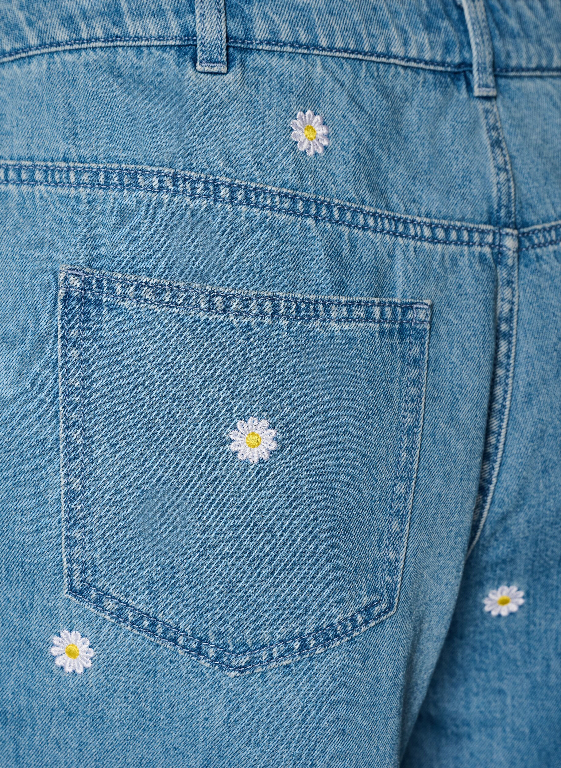 Zizzi Short en jean taille haute avec broderies florales, Bleu Clair, Packshot image number 3
