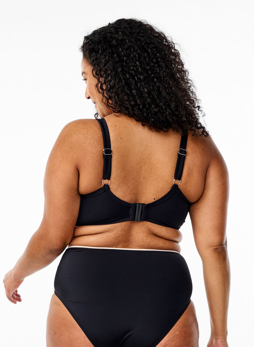 Bikinitop met ruches en contrastdetails, Black, Model