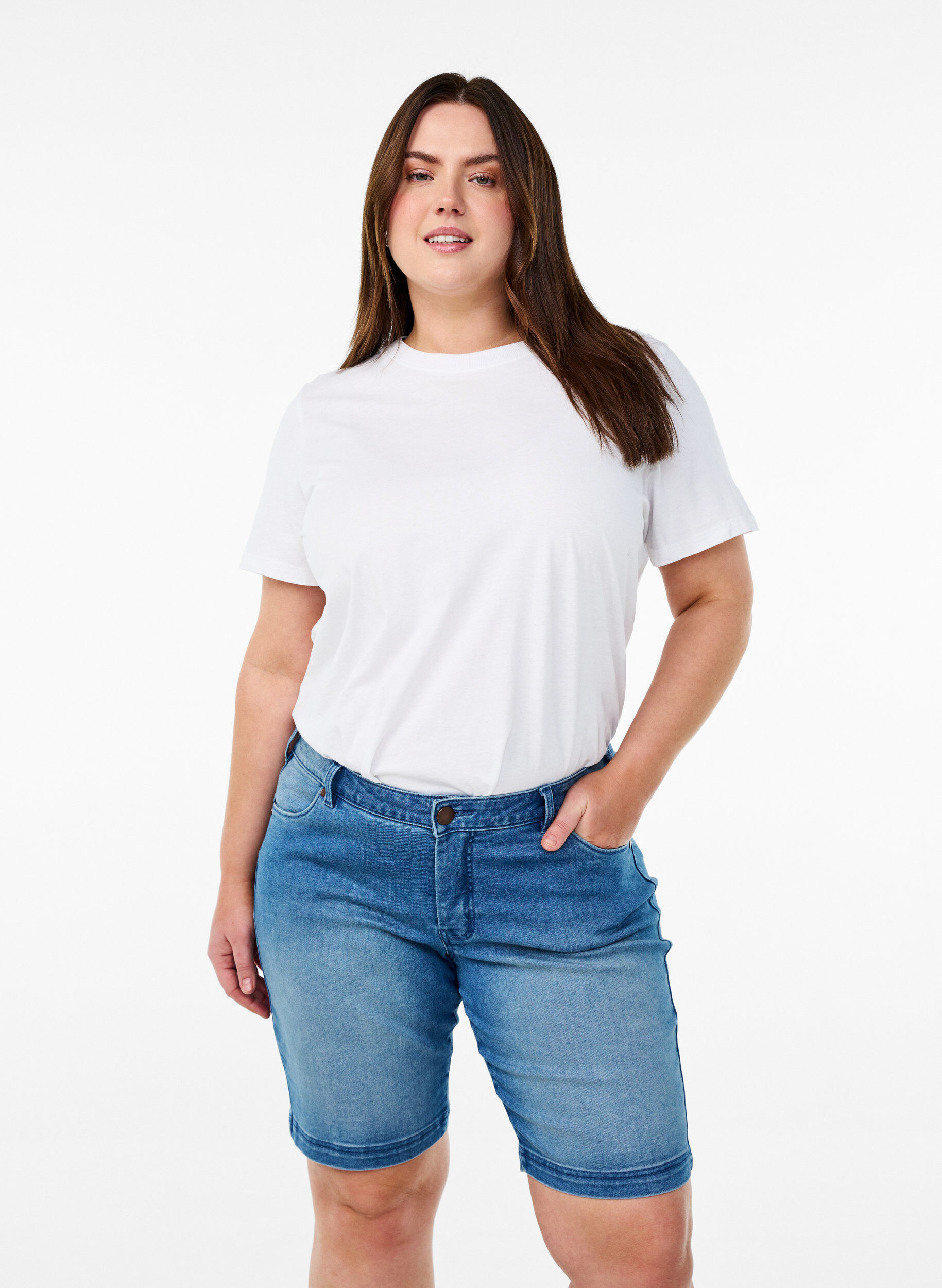 Korte broek Emily, slim fit met normale taille, Blauw, Model