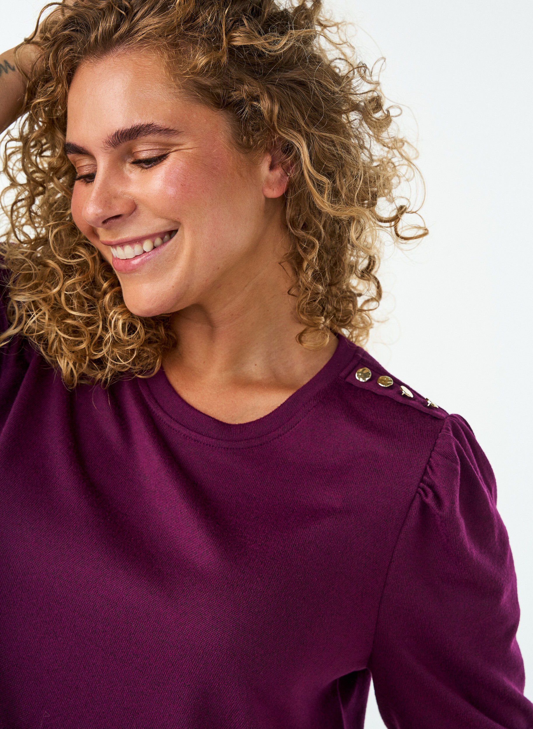 ZizziBlouse met knoopdetail en korte pofmouwen, Donker Bordeaux, Model image number 3