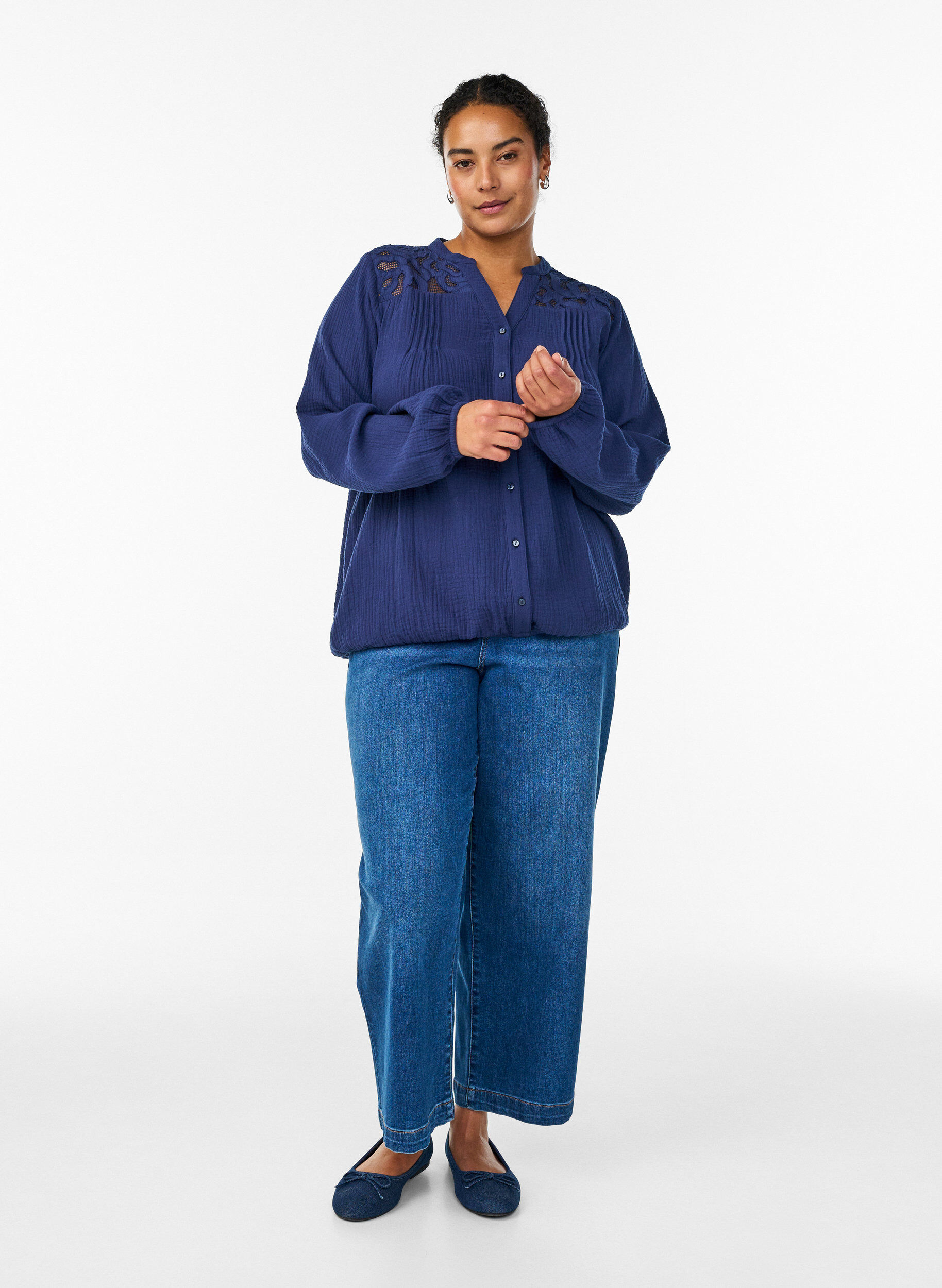 ZizziKatoenen mousseline blouse met geborduurde details, Blauw, Model image number 1