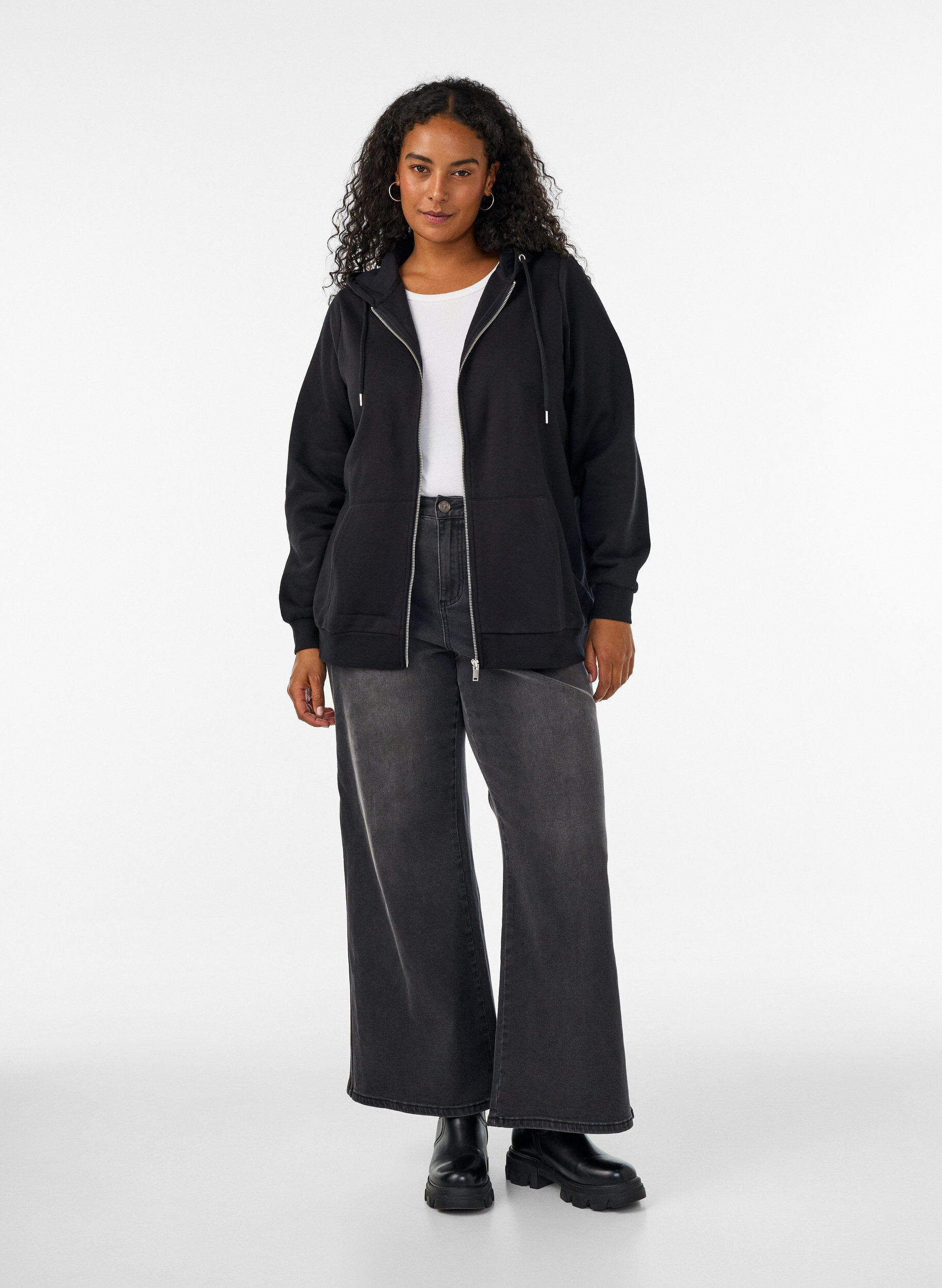 ZizziSweathoodie met ritssluiting en zakken, Zwart, Model image number 1