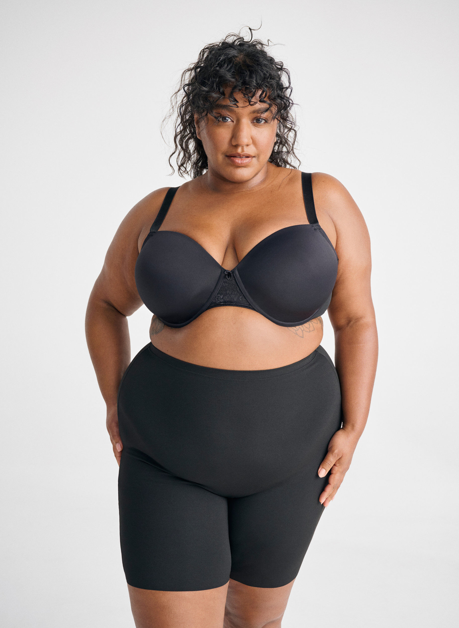 ZizziLight shapewear shorts met hoge taille, Zwart, Image image number 0