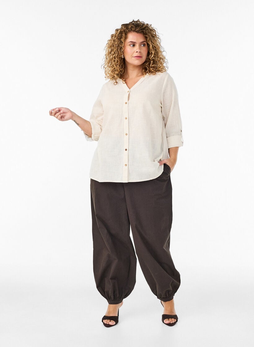 Katoenen blouse met een V-hals, Vanille, Model image number 1