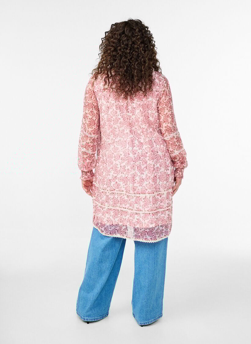 Korte chiffonjurk met gehaakte details, Roze, Model image number 1