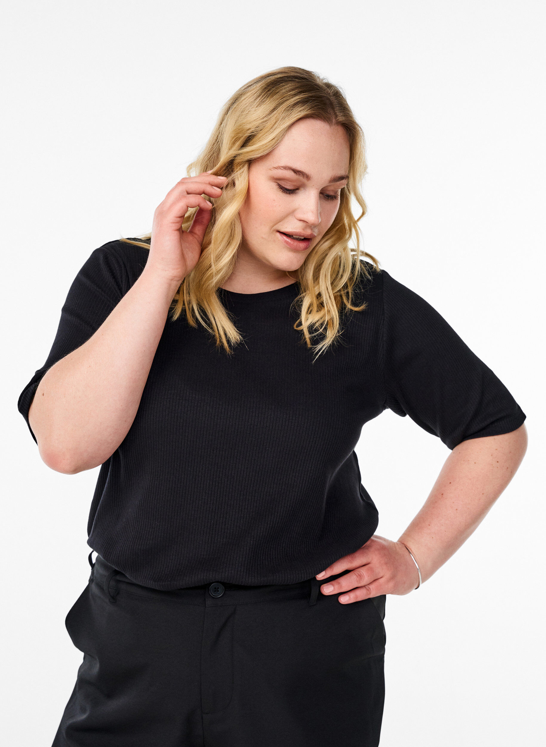 ZizziGeribde jersey blouse met korte mouwen, Zwart, Model image number 0