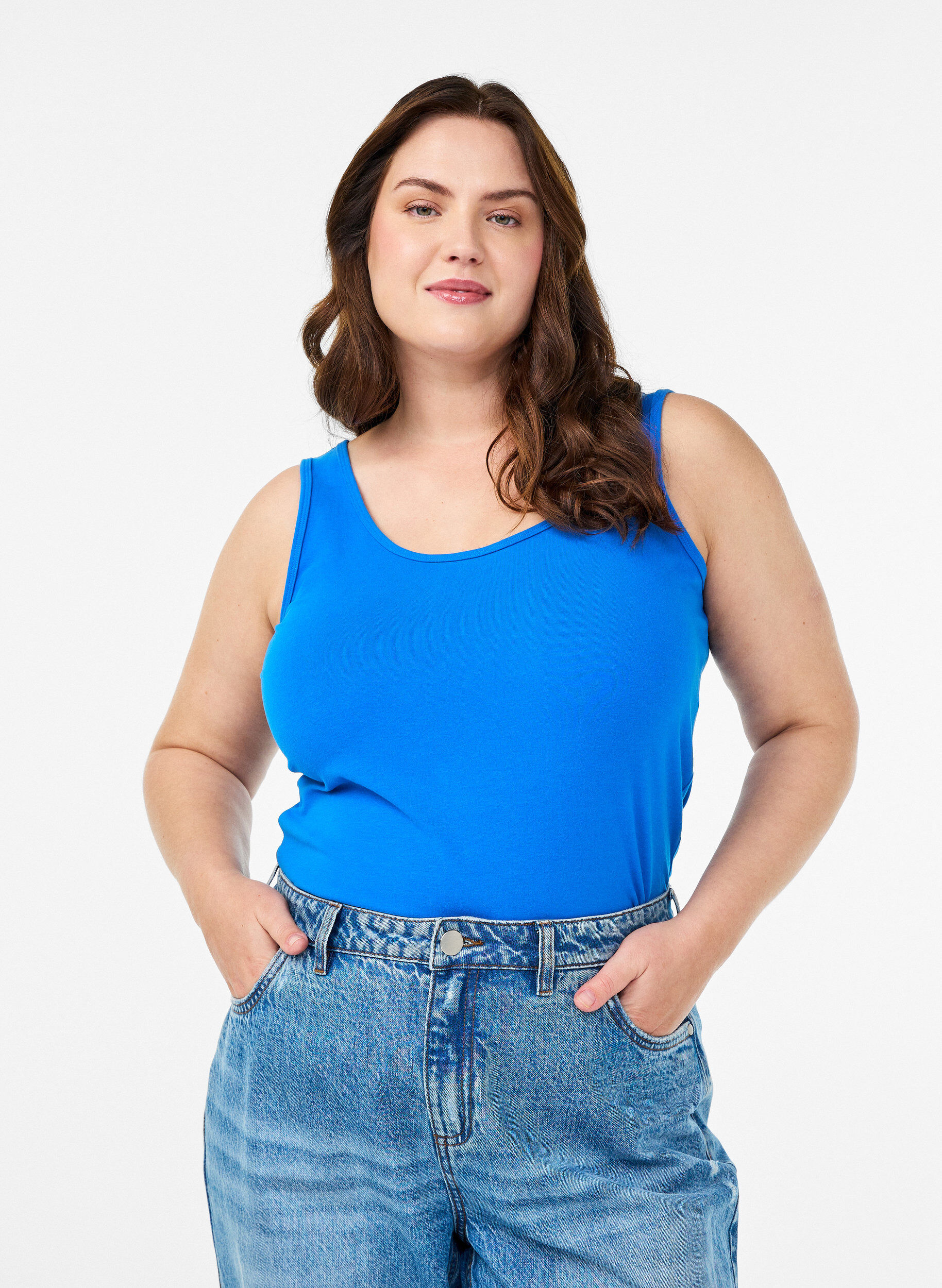 ZizziSolide kleur basis top in katoen, Blauw, Model image number 0
