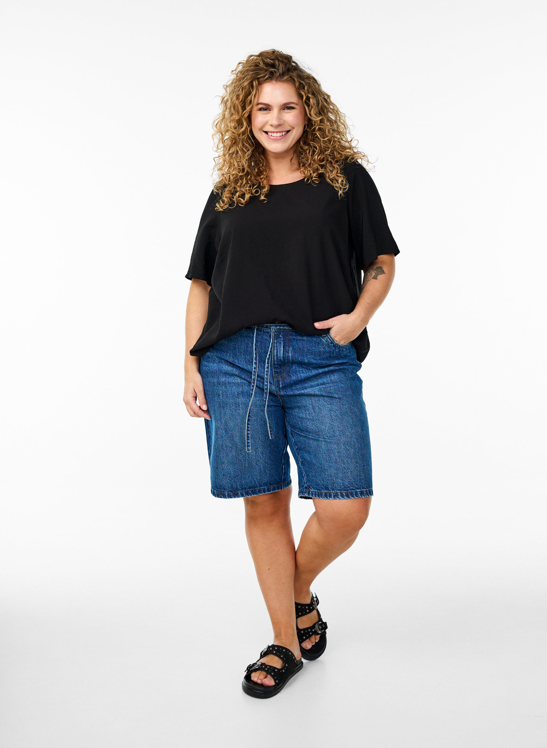 ZizziBlouse met korte mouwen en elastische zoom, Zwart, Model image number 1